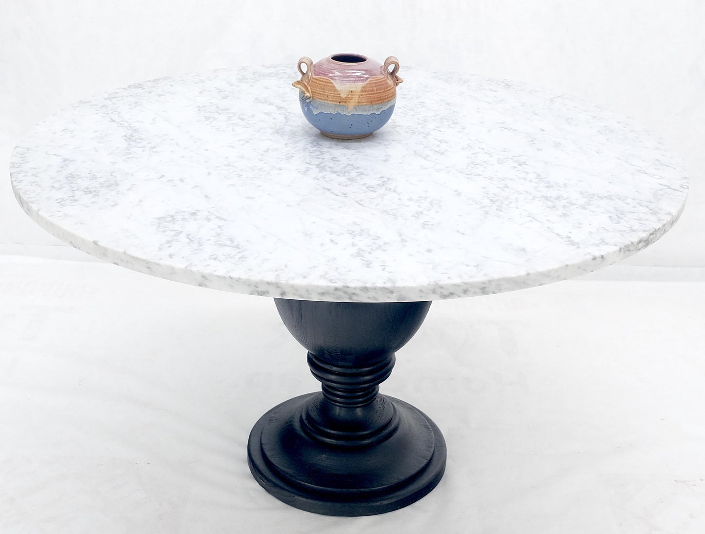 EstablishedLines Large White Grey 54" Round Marble Top Heavy Turned Onion Base Dining Table MINT!