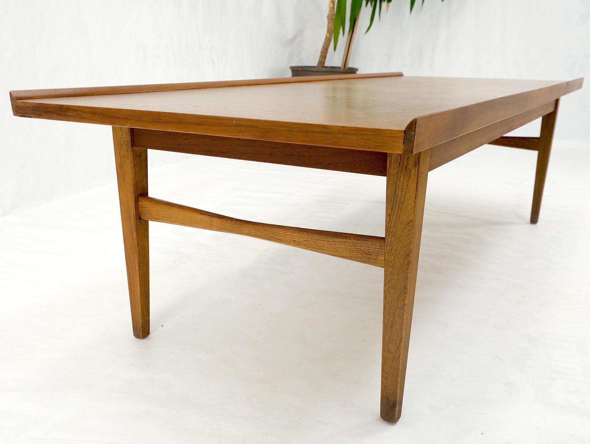 EstablishedLines Danish Mid-Century Modern Walnut Long Rectangle Coffee Table W Rolled Edge Mint!