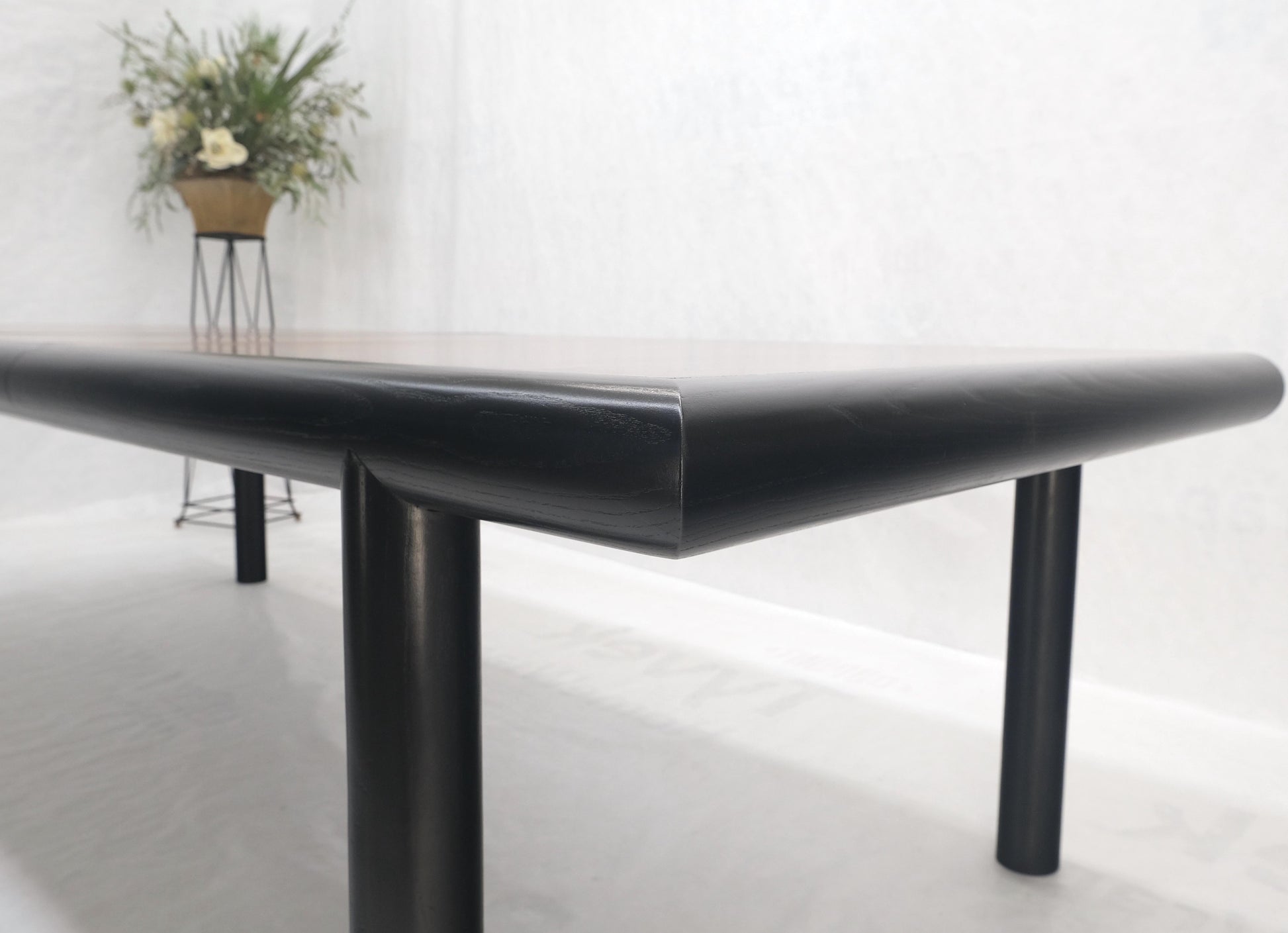 EstablishedLines Rosewood Top Black Lacquer Base Massive Cylinder Shape Legs Dining Table MINT!