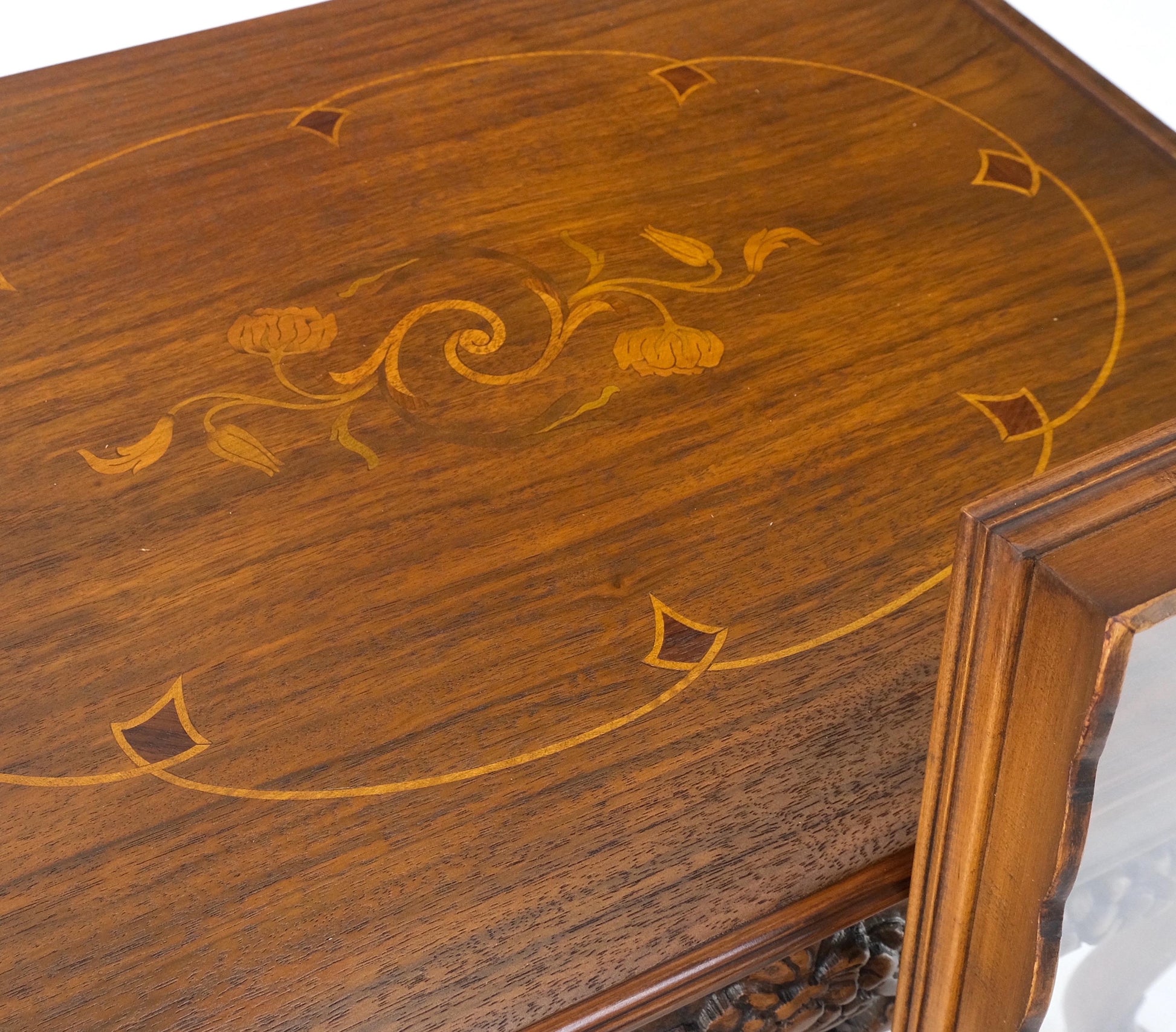 EstablishedLines Removable Tray Top Pierce Carved Inlayed Walnut Side End Table Stand Mint!