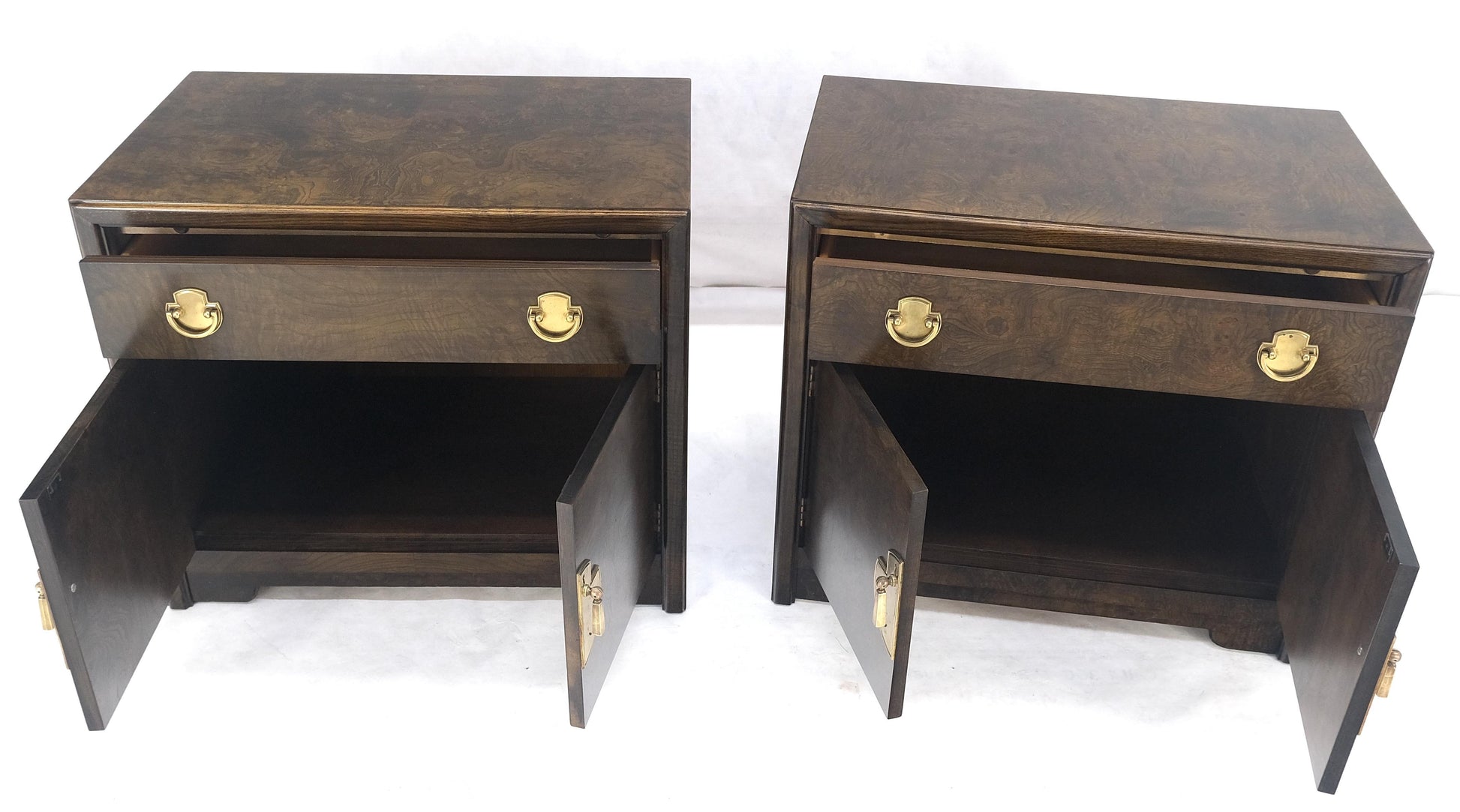 EstablishedLines Pair Mastercraft Burl Wood Heavy Brass Hardware One Drawer Night Stands Tables