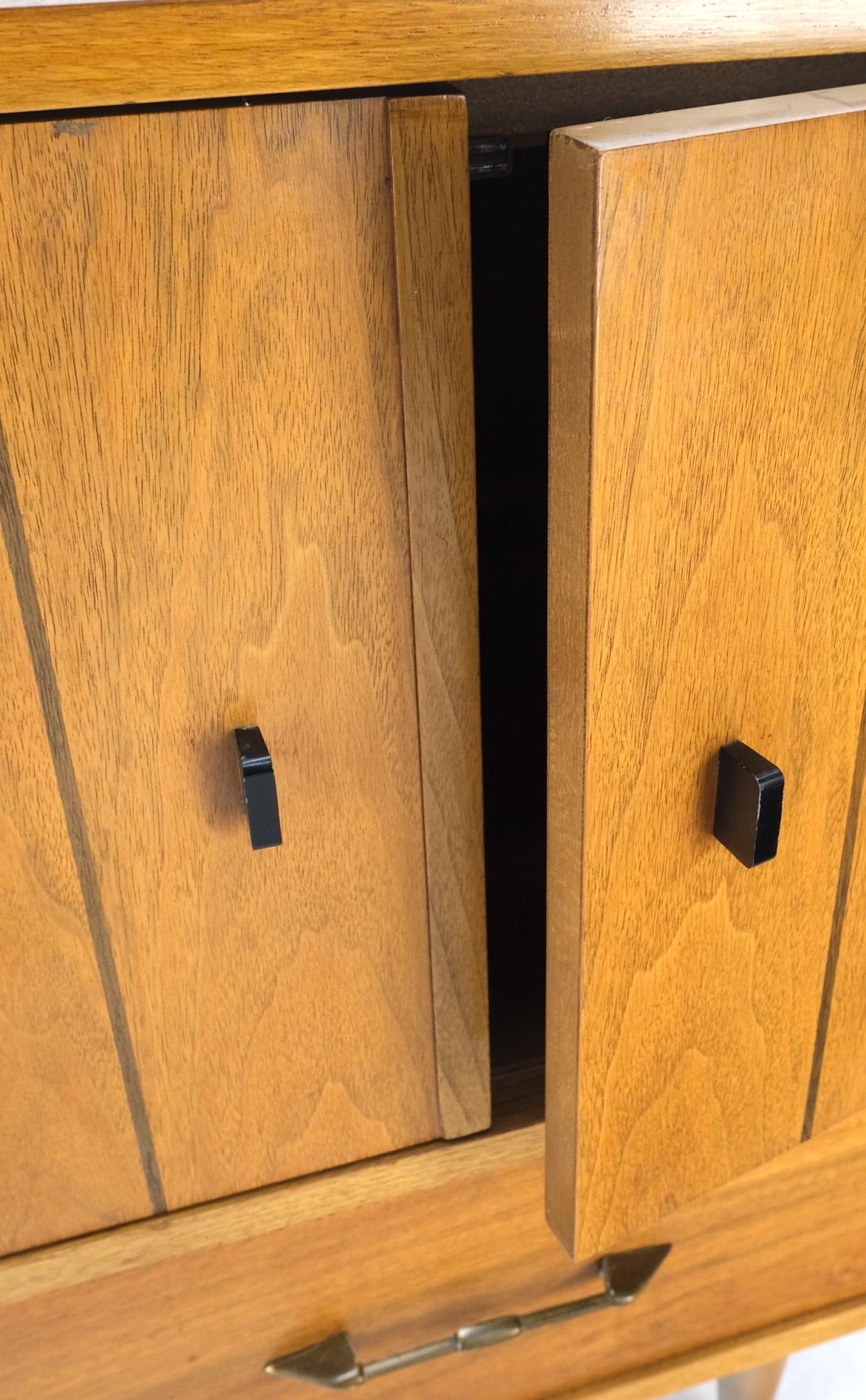 EstablishedLines 5 Drawers Two Door Compartments Long Walnut Credenza Dresser Dowel Legs Mint!