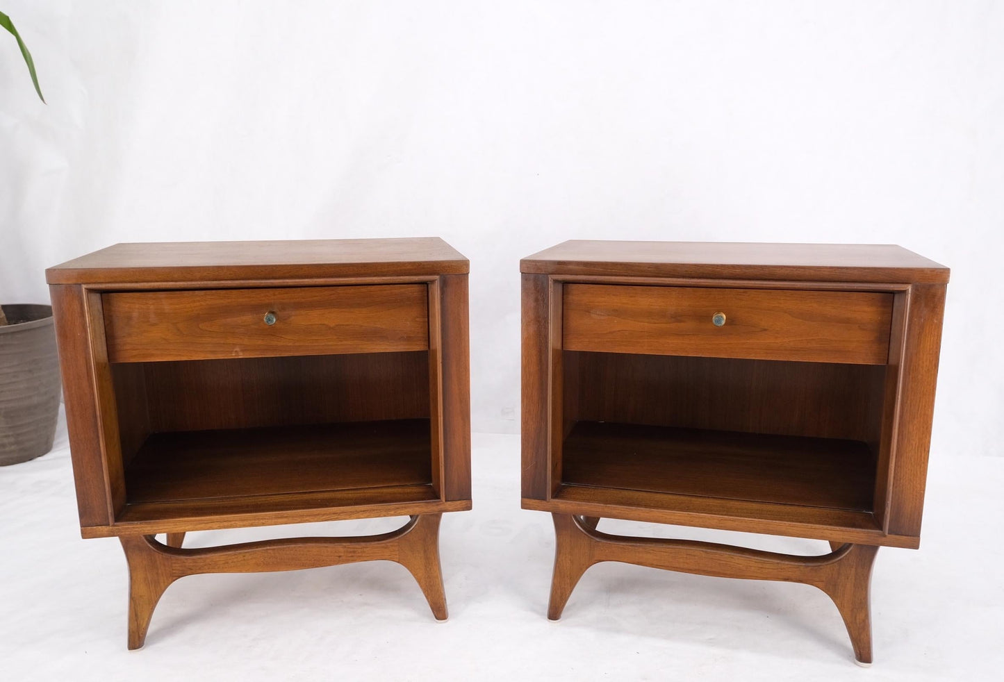 EstablishedLines Pair Walnut One Drawer Mid-Century Modern End Tables Night Stands Mint!