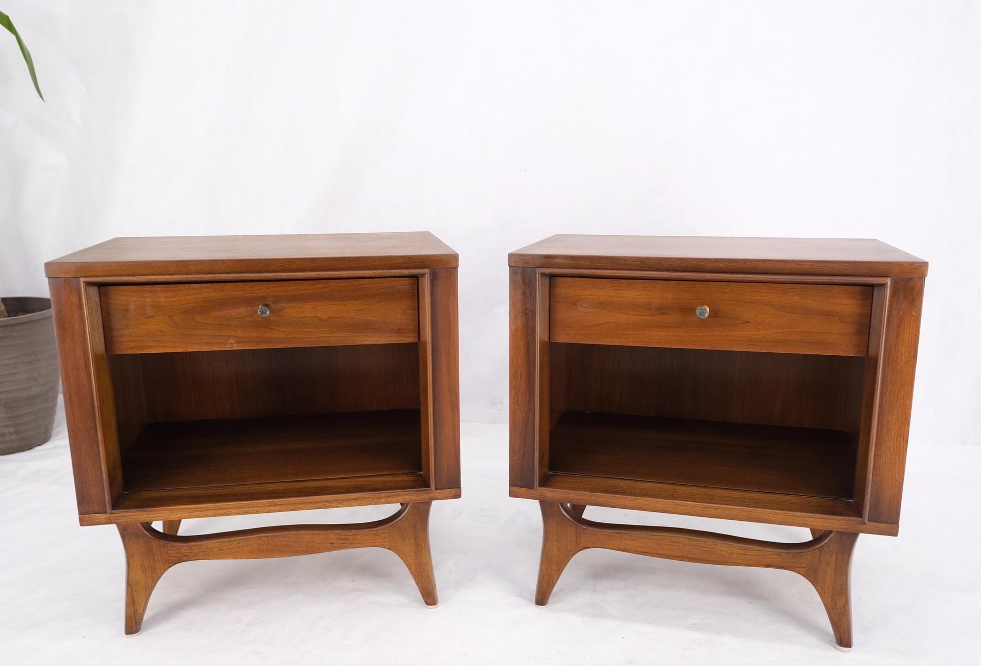 EstablishedLines Pair Walnut One Drawer Mid-Century Modern End Tables Night Stands Mint!