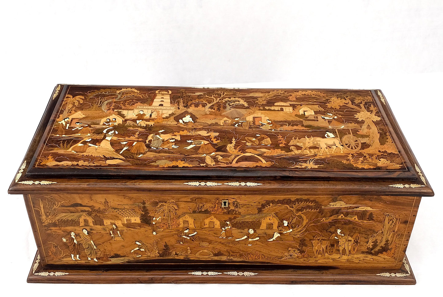 Large Box Trunk Bone Inlayed Rosewood Storage Village Scenery Very Fine Detail