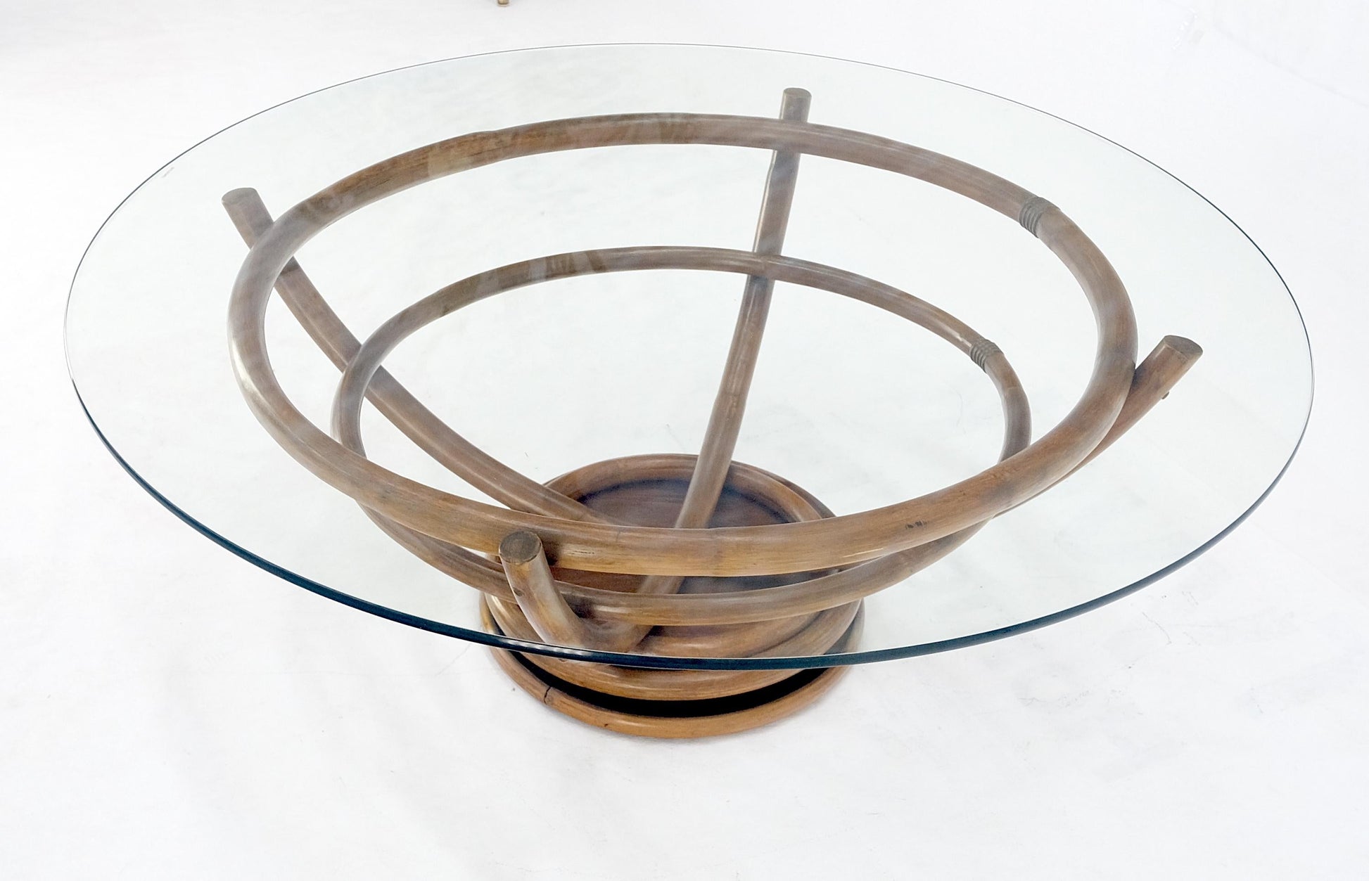 EstablishedLines Bentwood Bamboo Reed Style Base 48" Diameter Round Glass Top Coffee Table MINT!