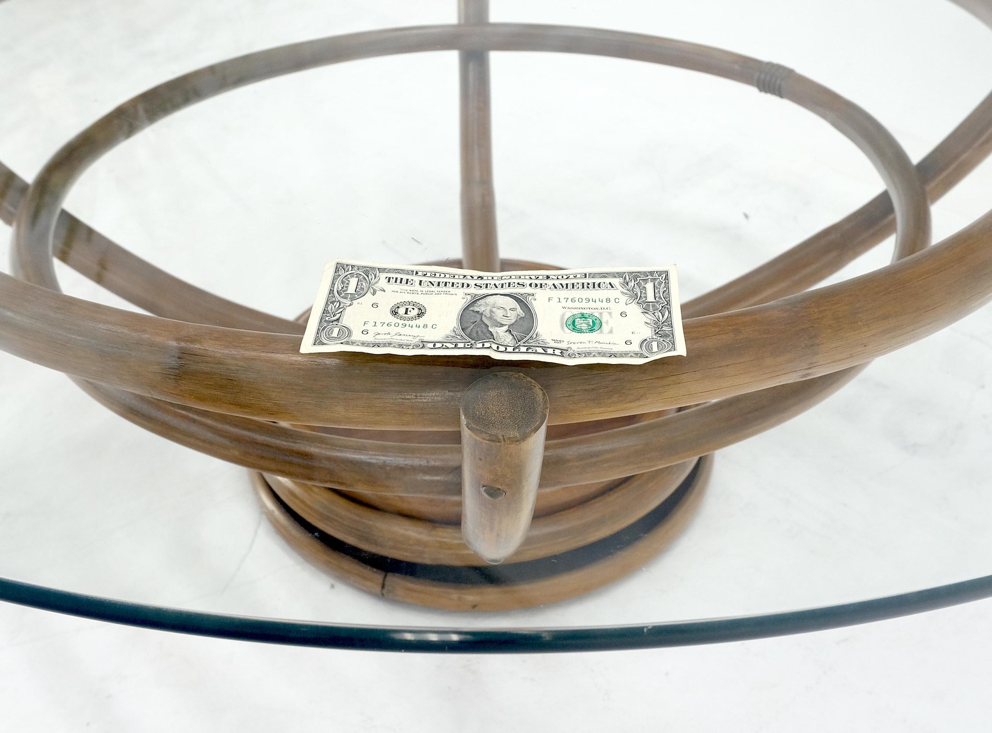 EstablishedLines Bentwood Bamboo Reed Style Base 48" Diameter Round Glass Top Coffee Table MINT!