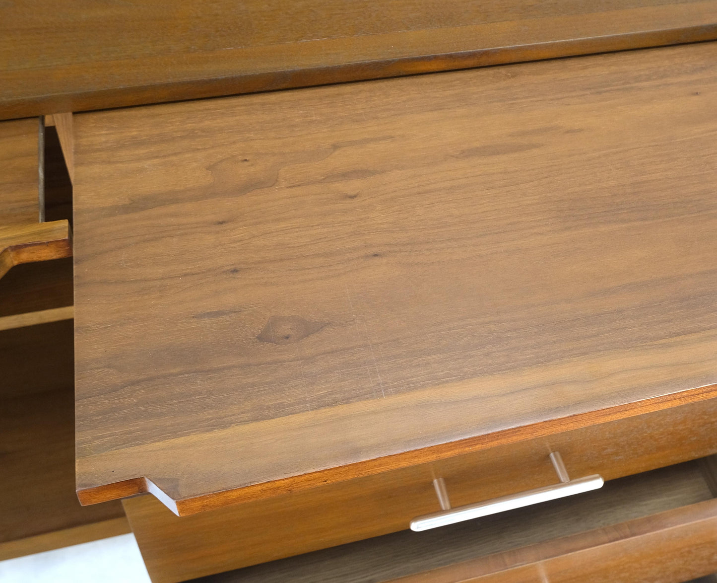John Stuart Walnut Mid-Century Modern Long Credenza Dresser Pull Out Shelf Mint!