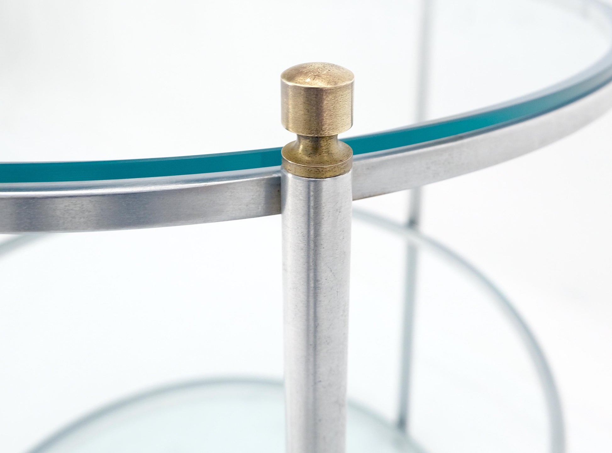 EstablishedLines Round 22' Diameter 3 Tier Glass Shelves Chrome Brass Finials Side End Table MINT