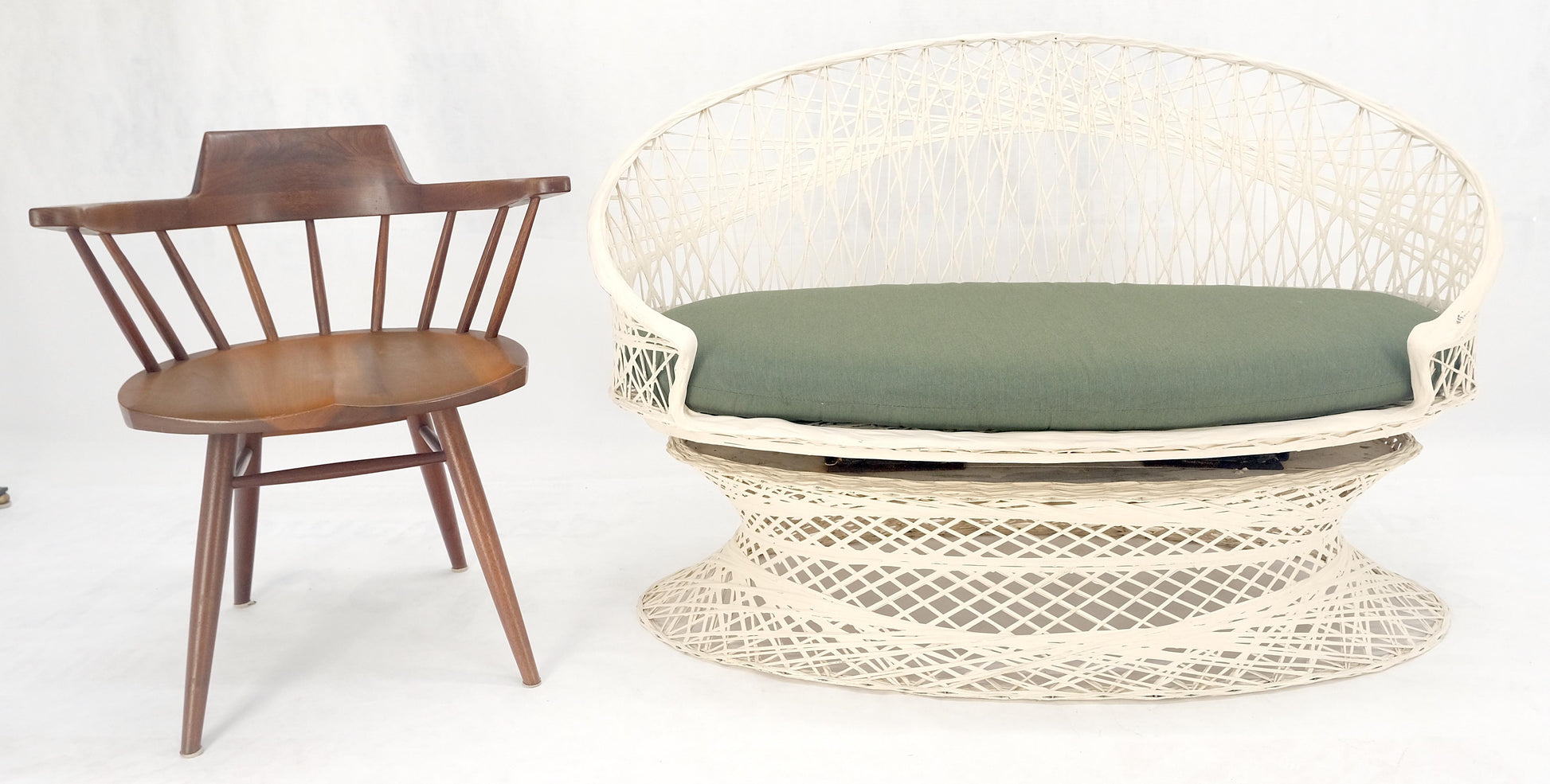EstablishedLines Russel Woodard Spun Fiberglass Oval Outdoor Loveseat Mid Century Modern MINT