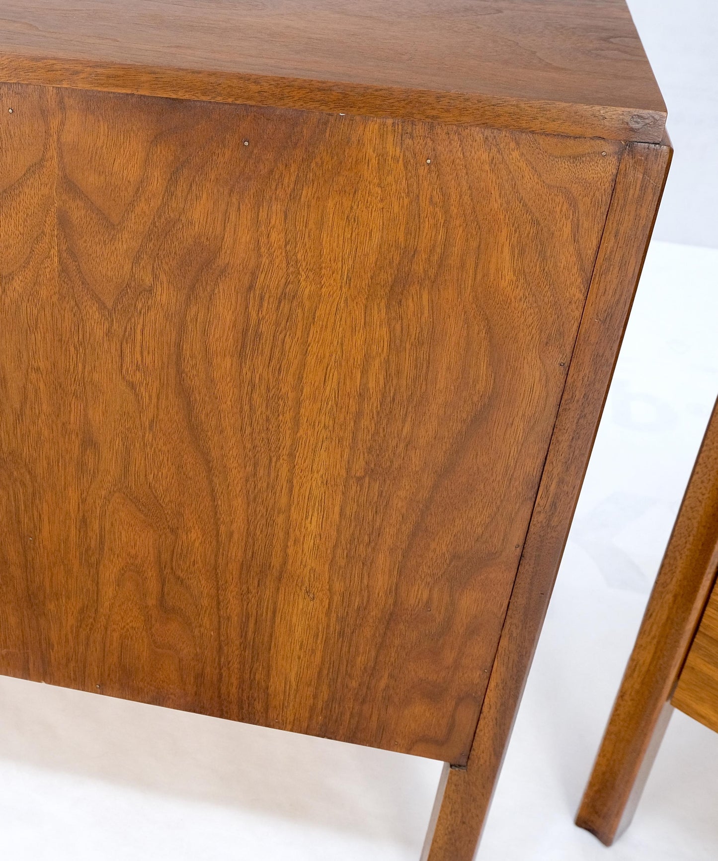 EstablishedLines Pair Finished Back Danish Mid Century Modern One Drawer Walnut Night Stands MINT