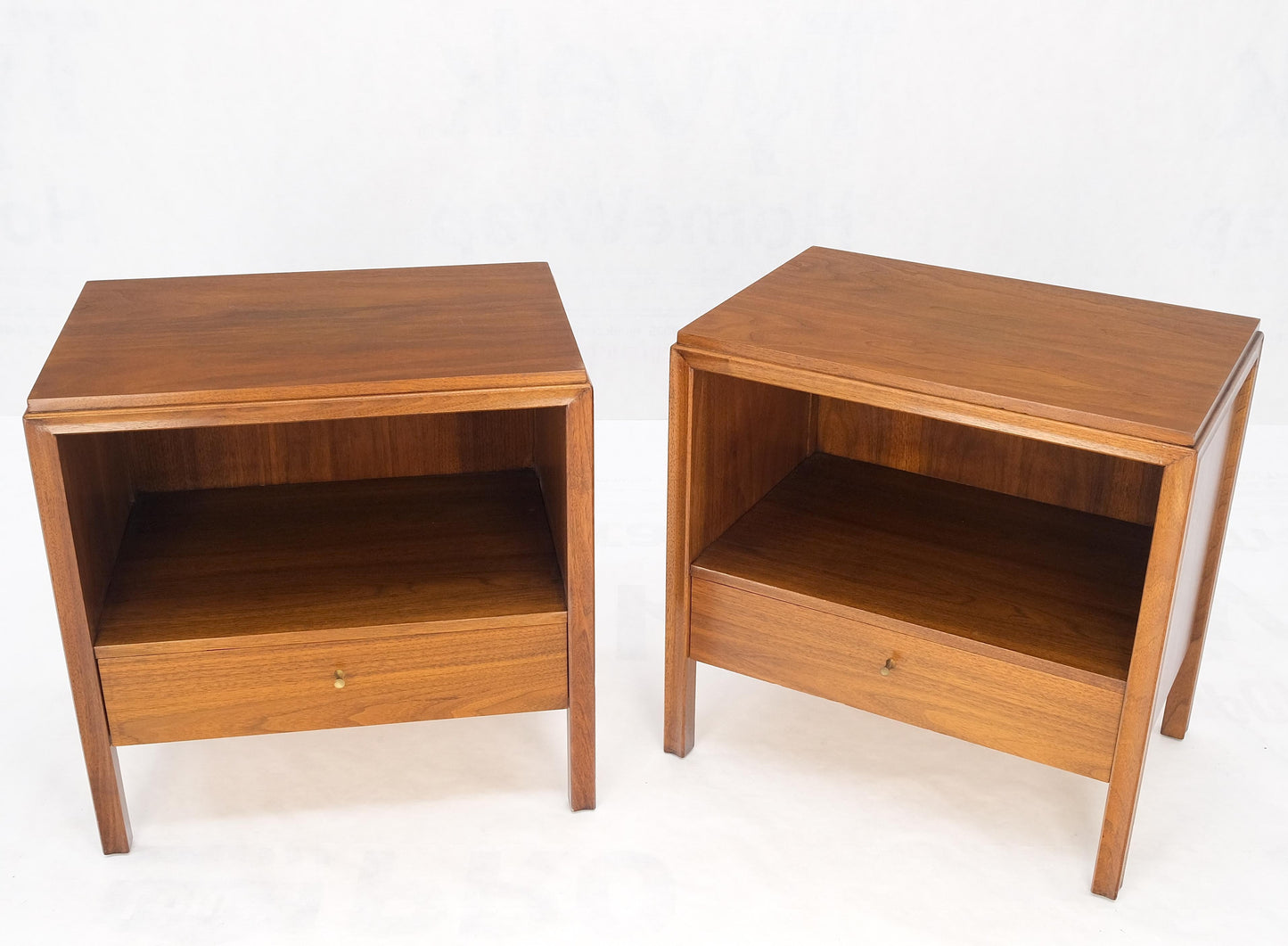 EstablishedLines Pair Finished Back Danish Mid Century Modern One Drawer Walnut Night Stands MINT