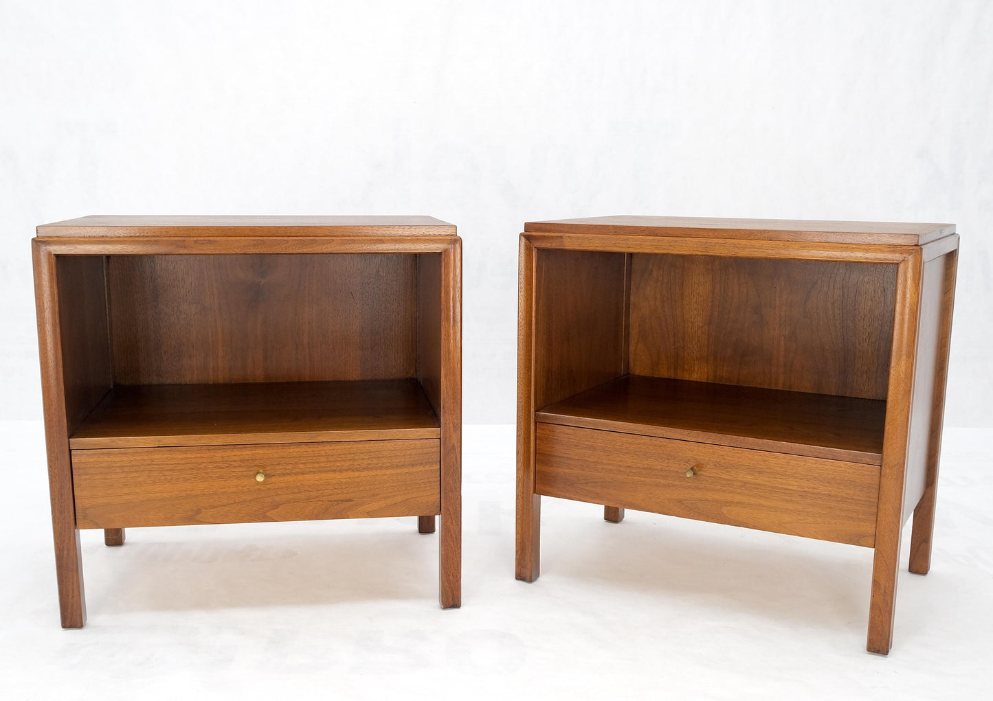 EstablishedLines Pair Finished Back Danish Mid Century Modern One Drawer Walnut Night Stands MINT