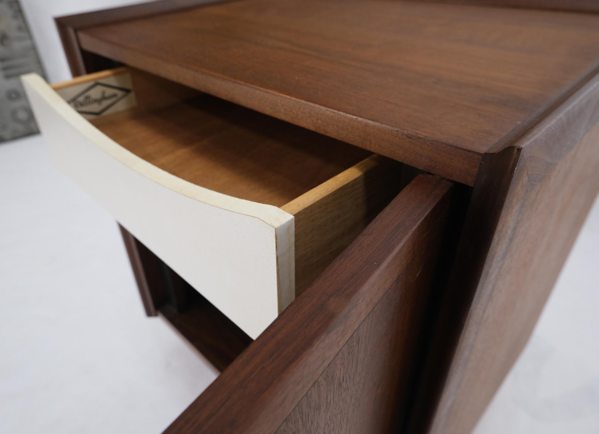 EstablishedLines Cube Shape One Door One Drawer Compartment Side End Table