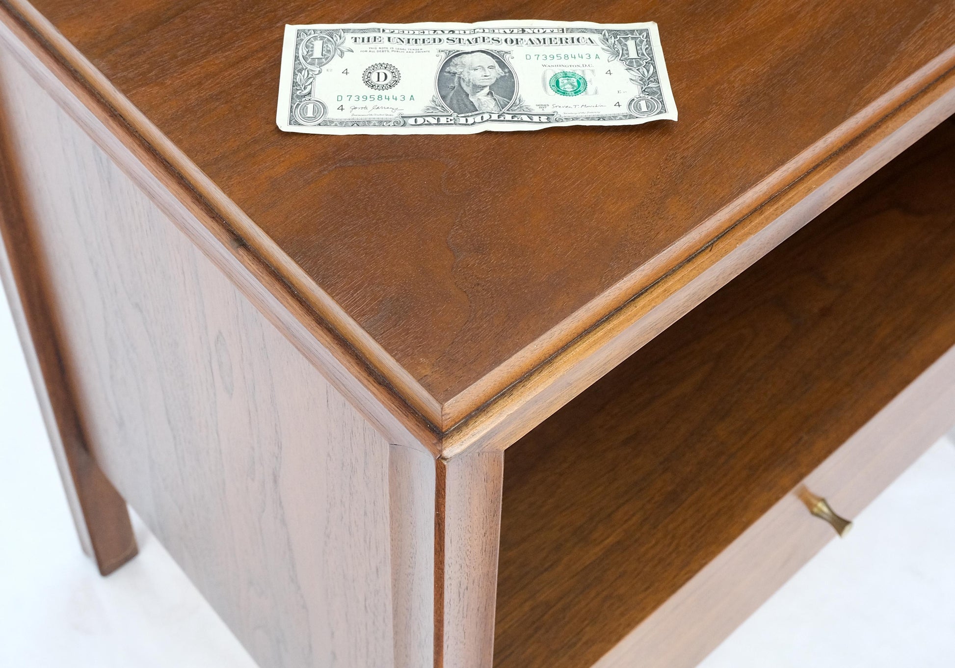EstablishedLines Pair Finished Back Danish Mid Century Modern One Drawer Walnut Night Stands MINT