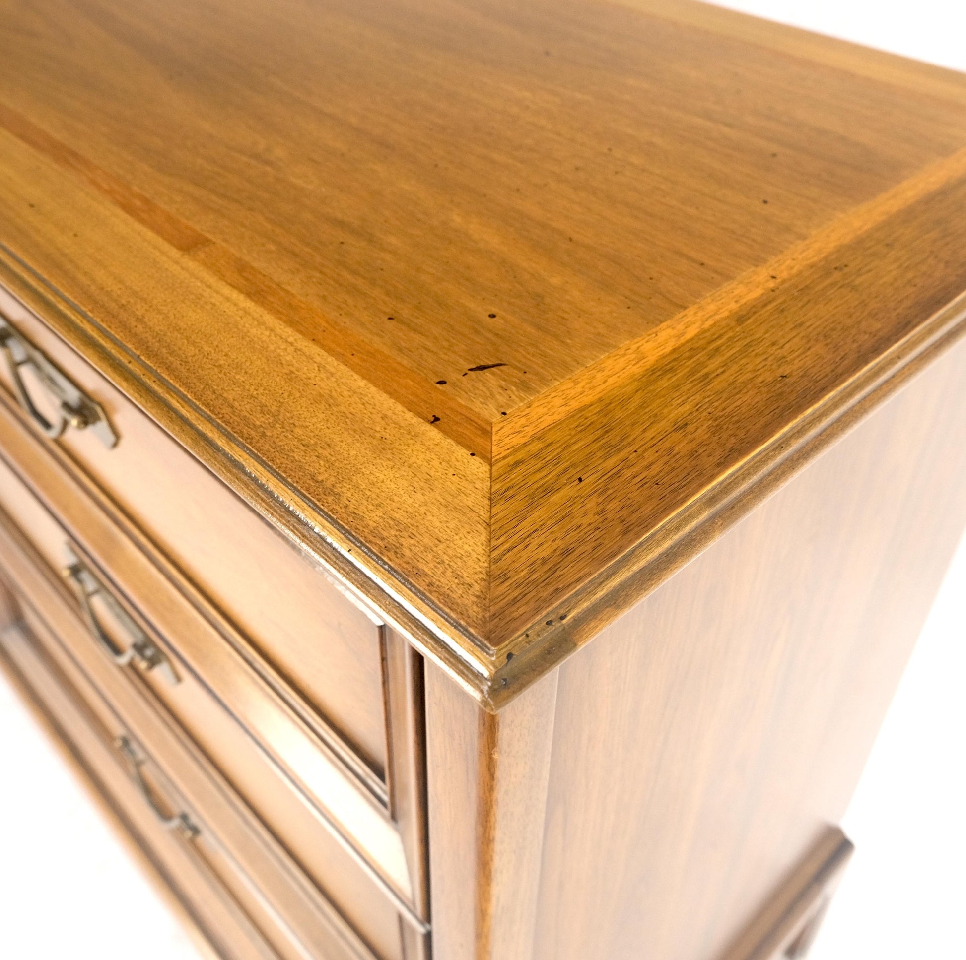 EstablishedLines Shelf Two Door Compartment 3 Drawer Light Walnut Compact Dresser Credenza MINT!