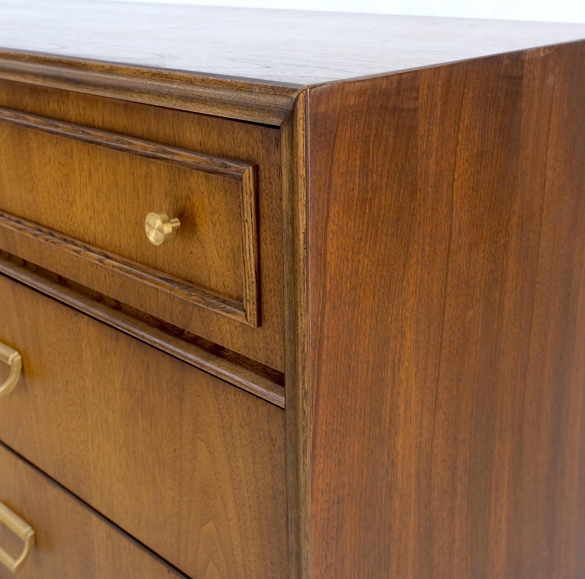 EstablishedLines American Mid Century Modern 6 Drawers Walnut Dresser Brass Hardware MINT!