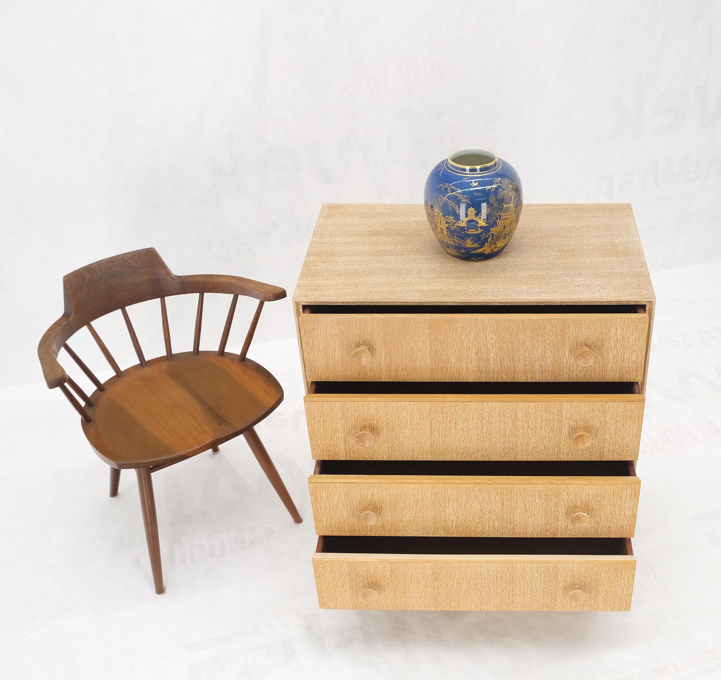 EstablishedLines Cerused Oak 4 Drawers Compact Dresser Bachelor Chest Cabinet Mid-Century Modern