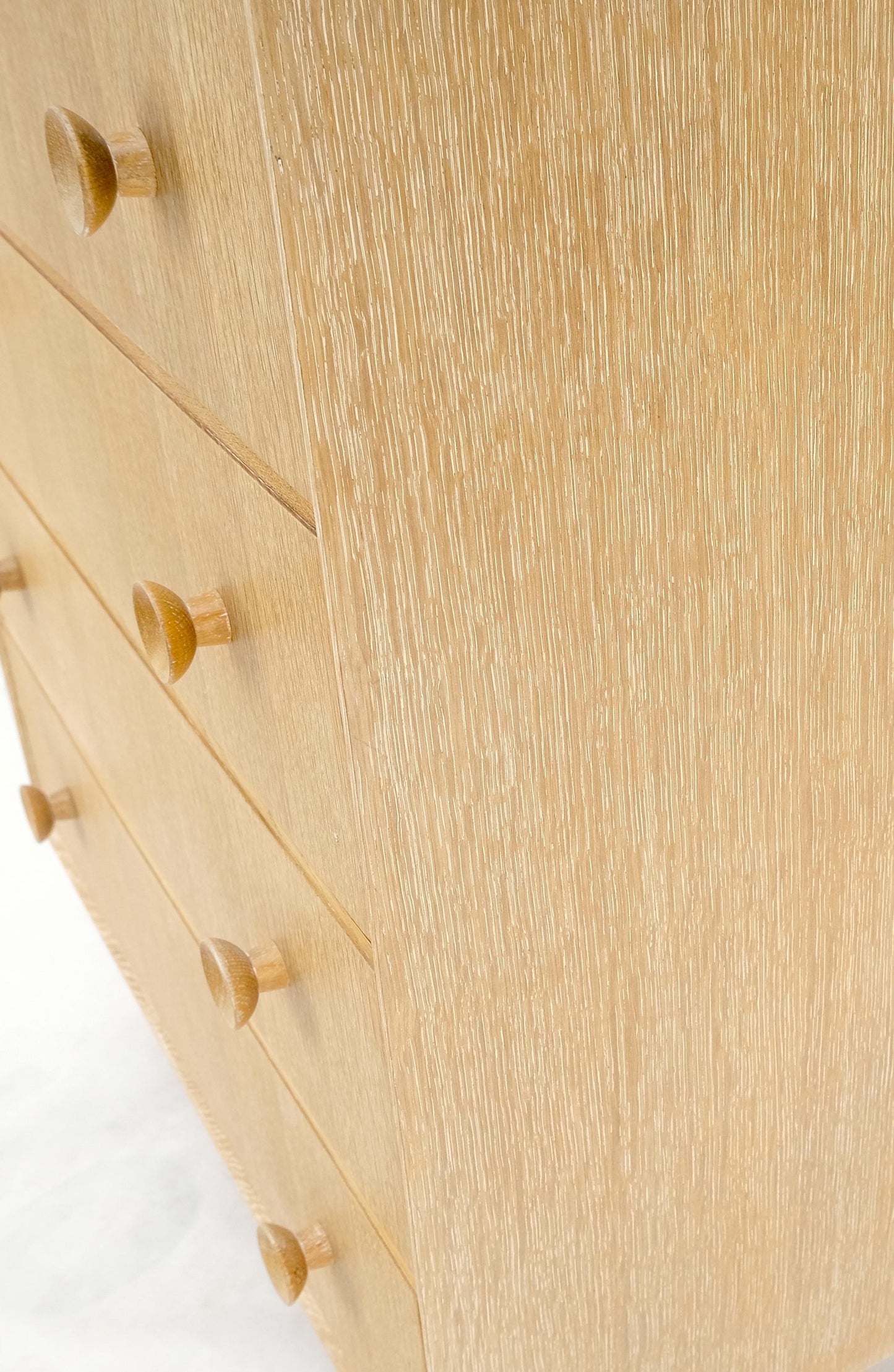 EstablishedLines Cerused Oak 4 Drawers Compact Dresser Bachelor Chest Cabinet Mid-Century Modern