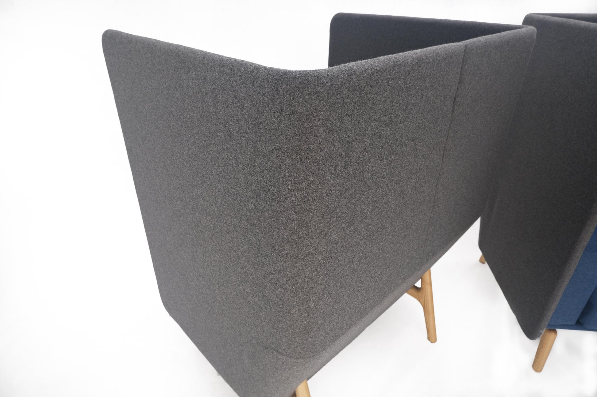 EstablishedLines Pair Mid Century Modern Wingback Lounge Chairs Blue Grey Wool Upholstery MINT!