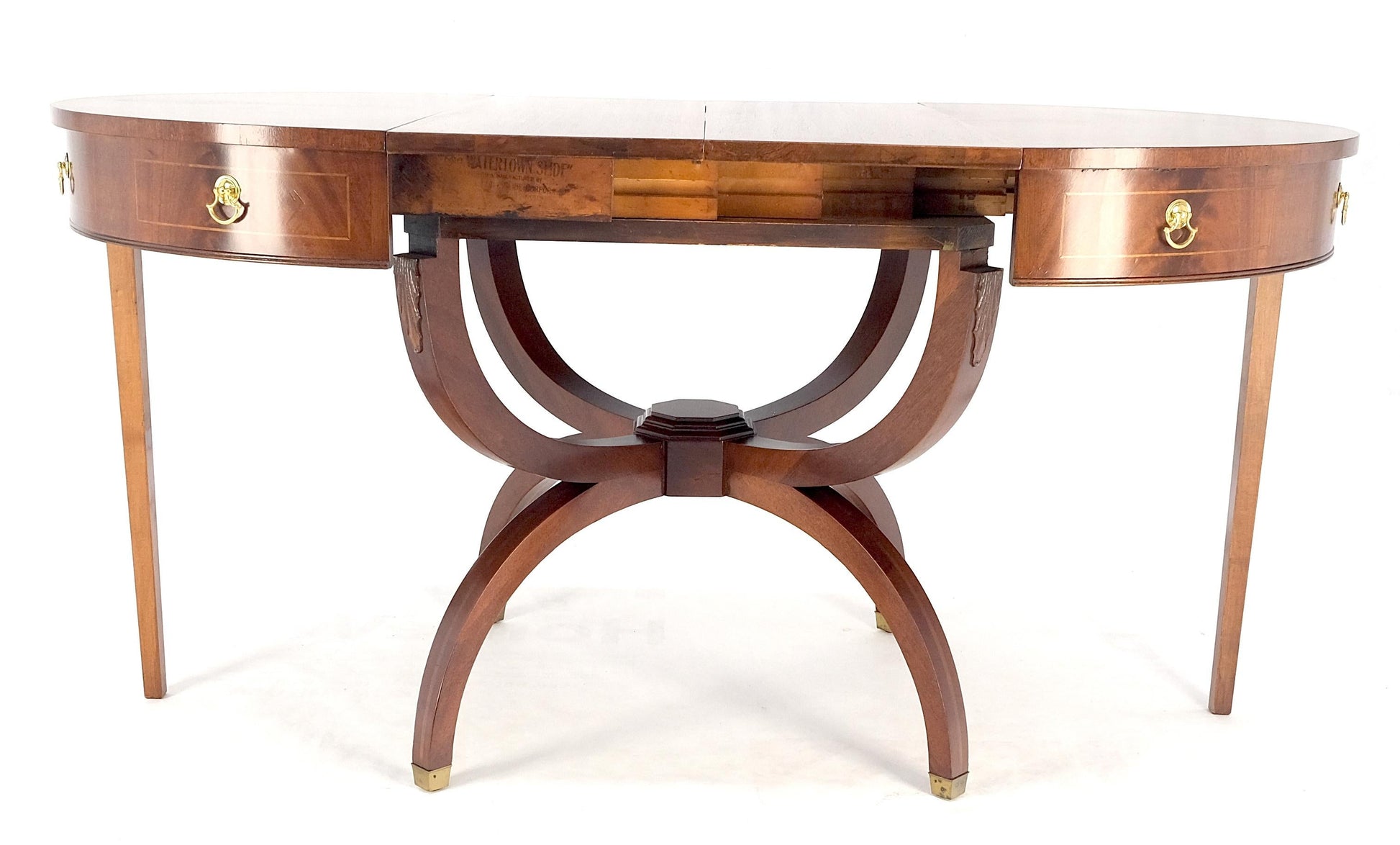 EstablishedLines Round Mahogany Single Pedestal Drum to Duning Table w/ 2 Extension Boards Mint