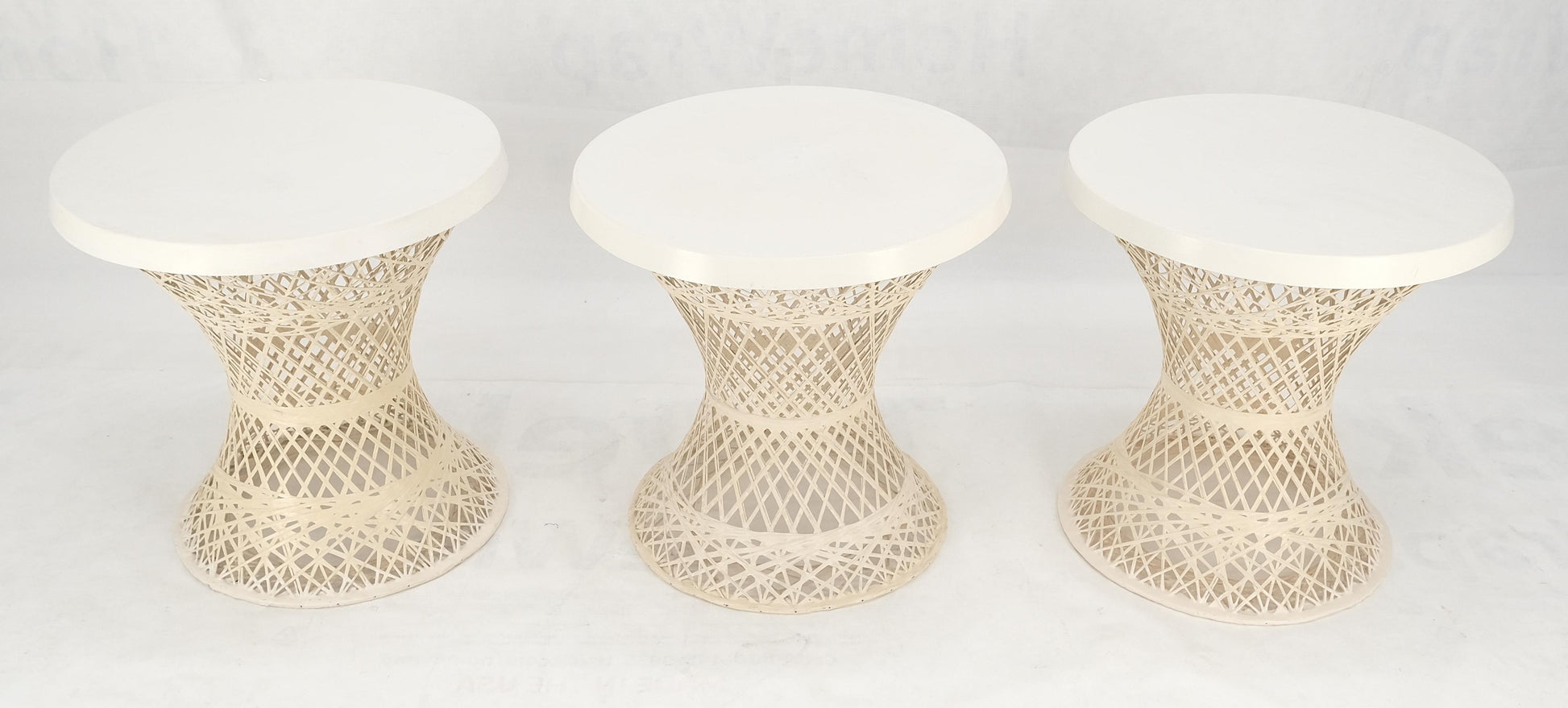 Set 3 Spun Fiberglass Molded Stone Textured 21" Round Top End Side Table Woodard