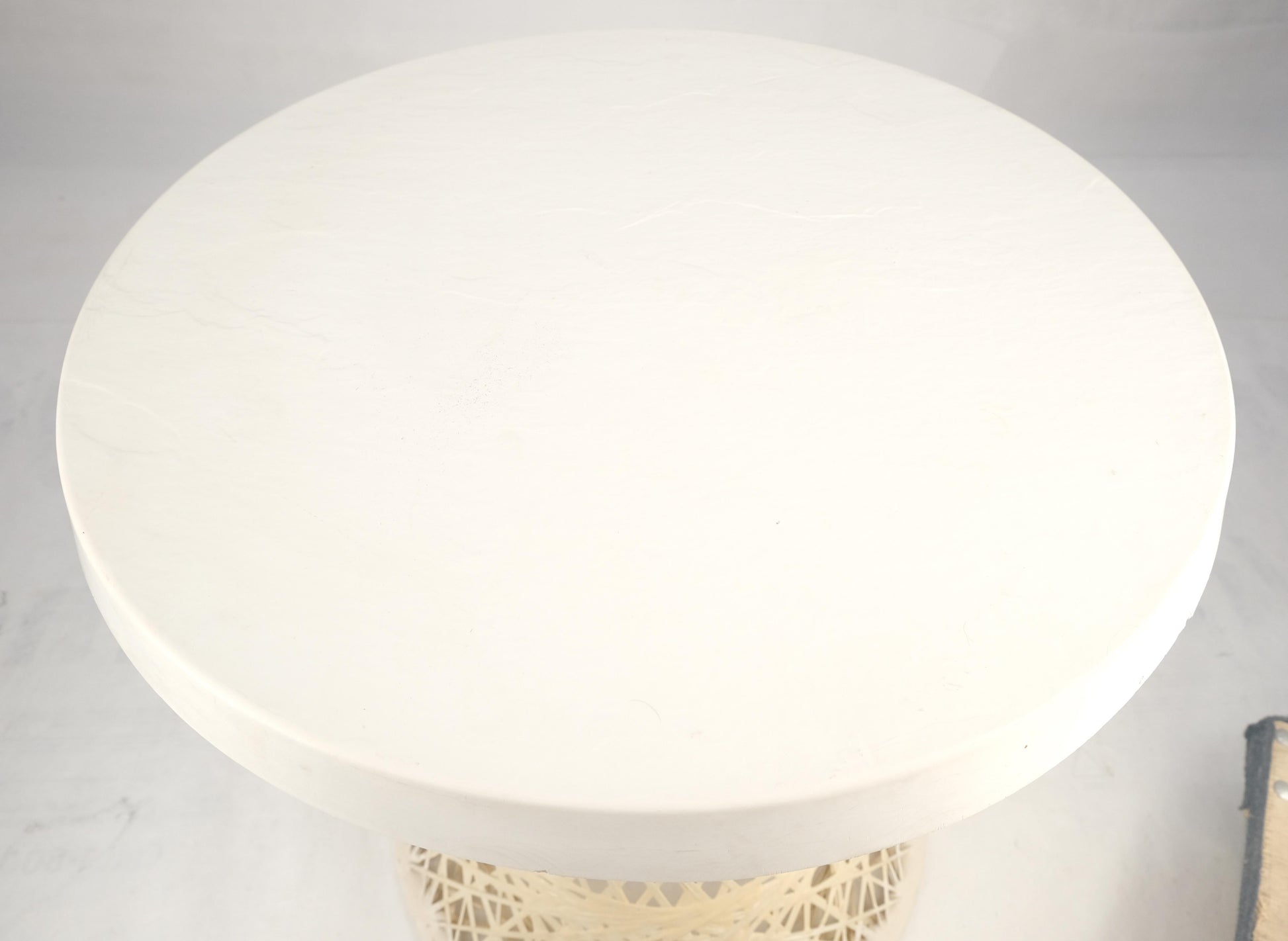 Set 3 Spun Fiberglass Molded Stone Textured 21" Round Top End Side Table Woodard