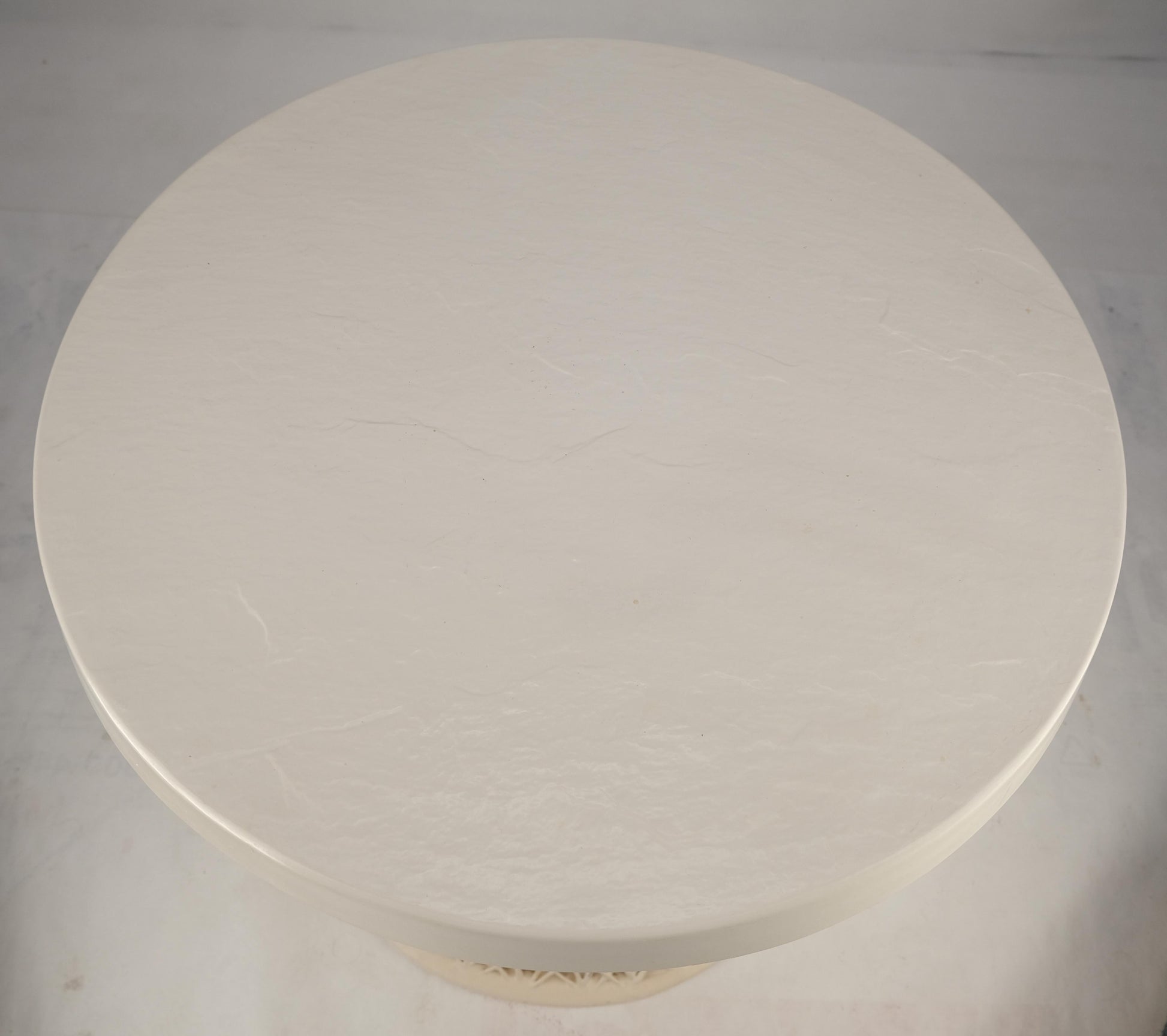 EstablishedLines Set 3 Spun Fiberglass Molded Stone Textured 21" Round Top End Side Table Woodard