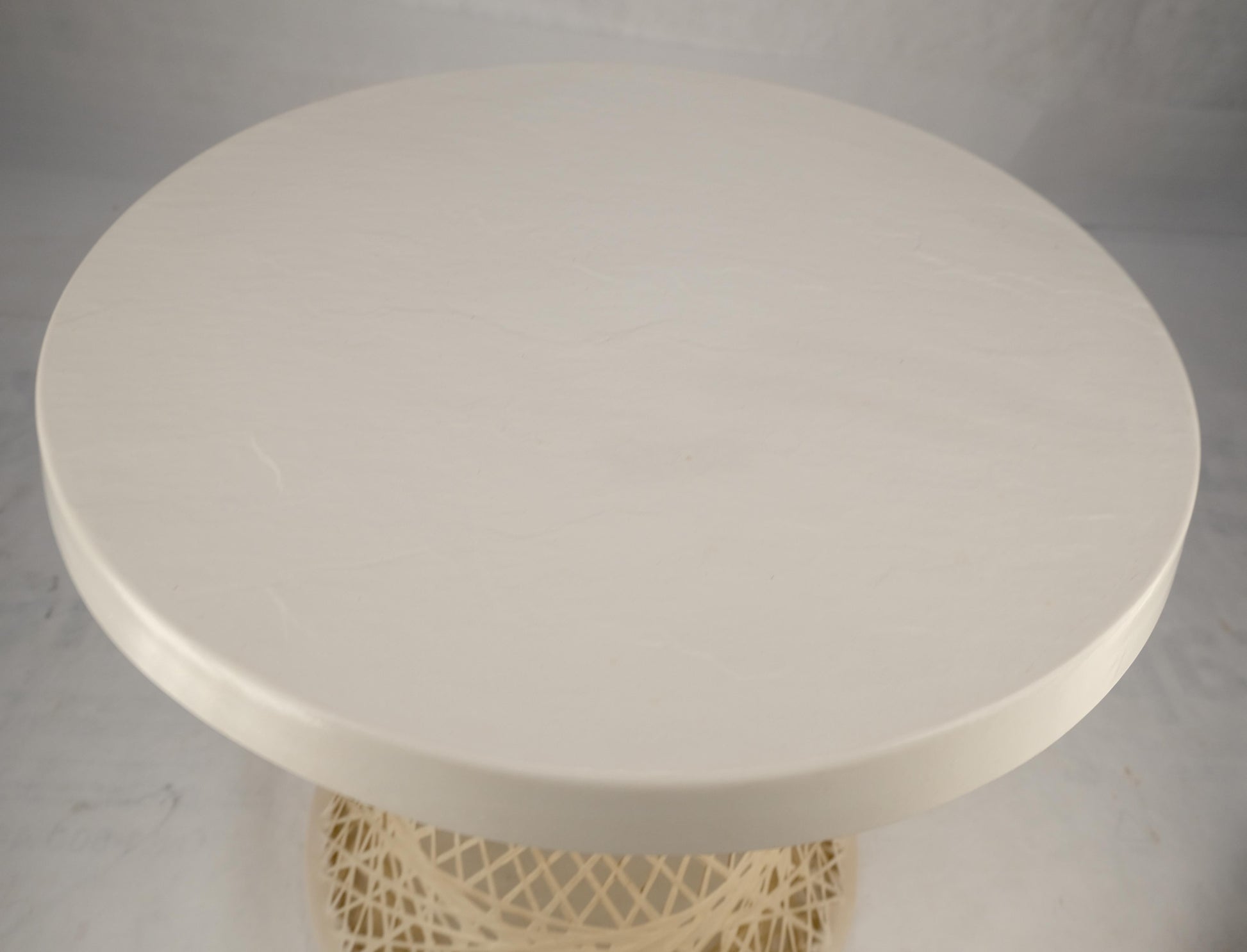Set 3 Spun Fiberglass Molded Stone Textured 21" Round Top End Side Table Woodard