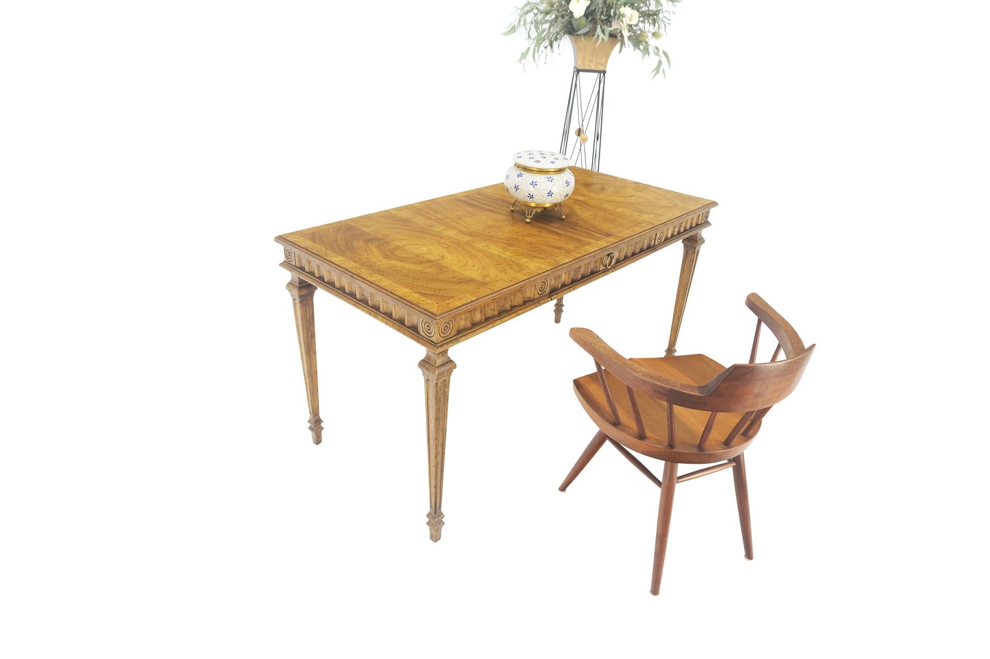 EstablishedLines Heritage Henredon Scalloped Edge Olive Burl Wood Top Desk One Drawer Table MINT!
