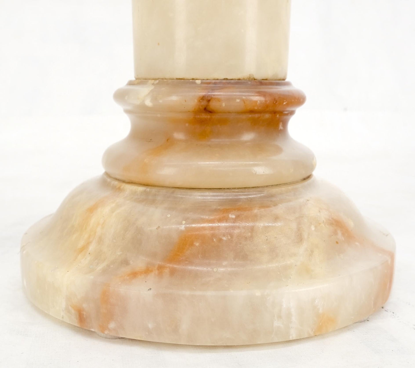 EstablishedLines Vintage Round Turned Onyx Pedestal Stand