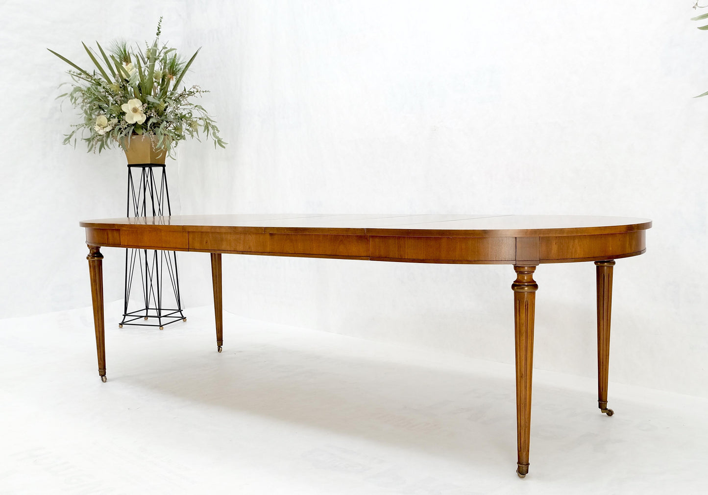 EstablishedLines American Mid-Century Oval Satinwood DiningTable 3 Leaves Fluted Tapered Leg Mint