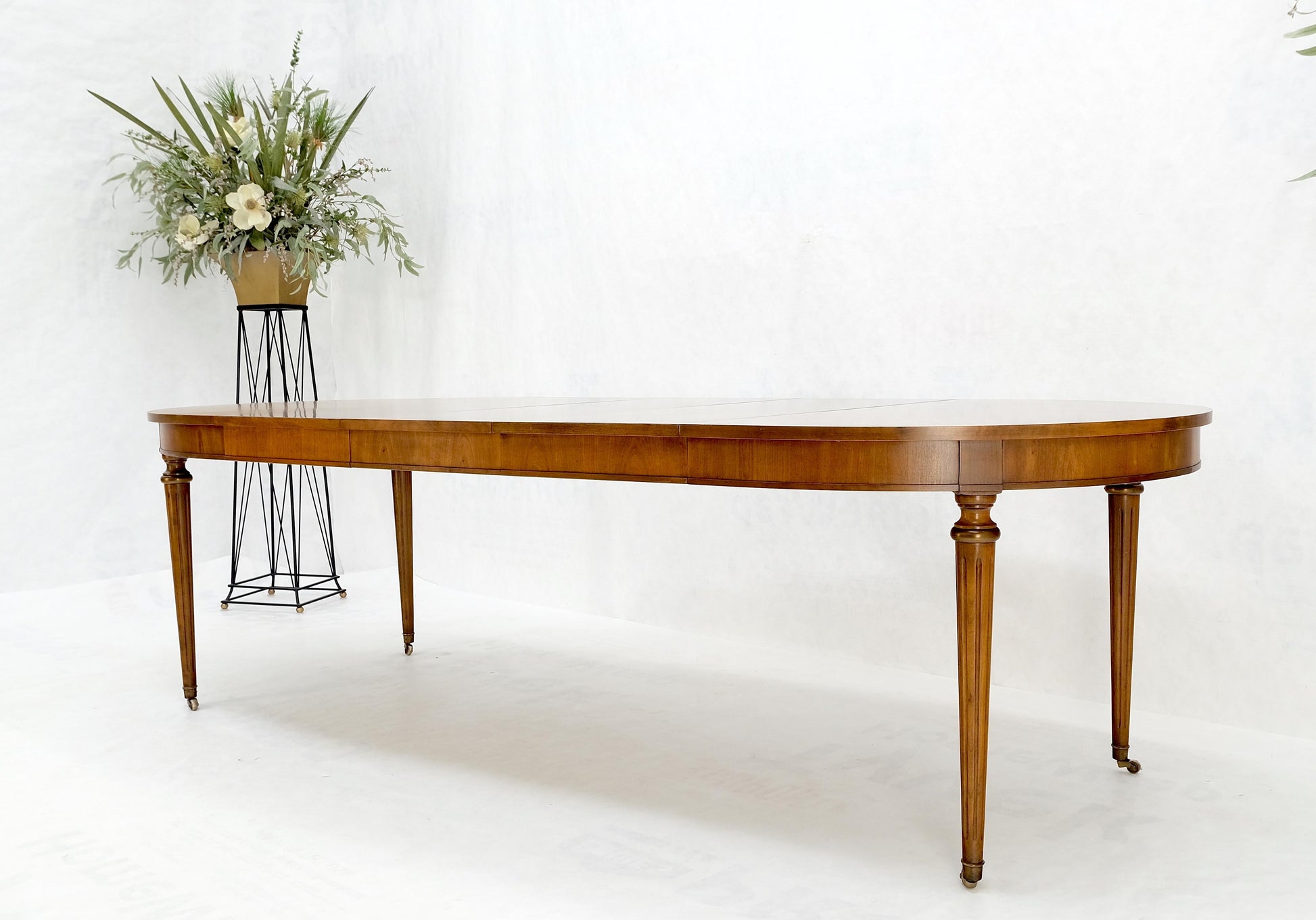 EstablishedLines American Mid-Century Oval Satinwood DiningTable 3 Leaves Fluted Tapered Leg Mint
