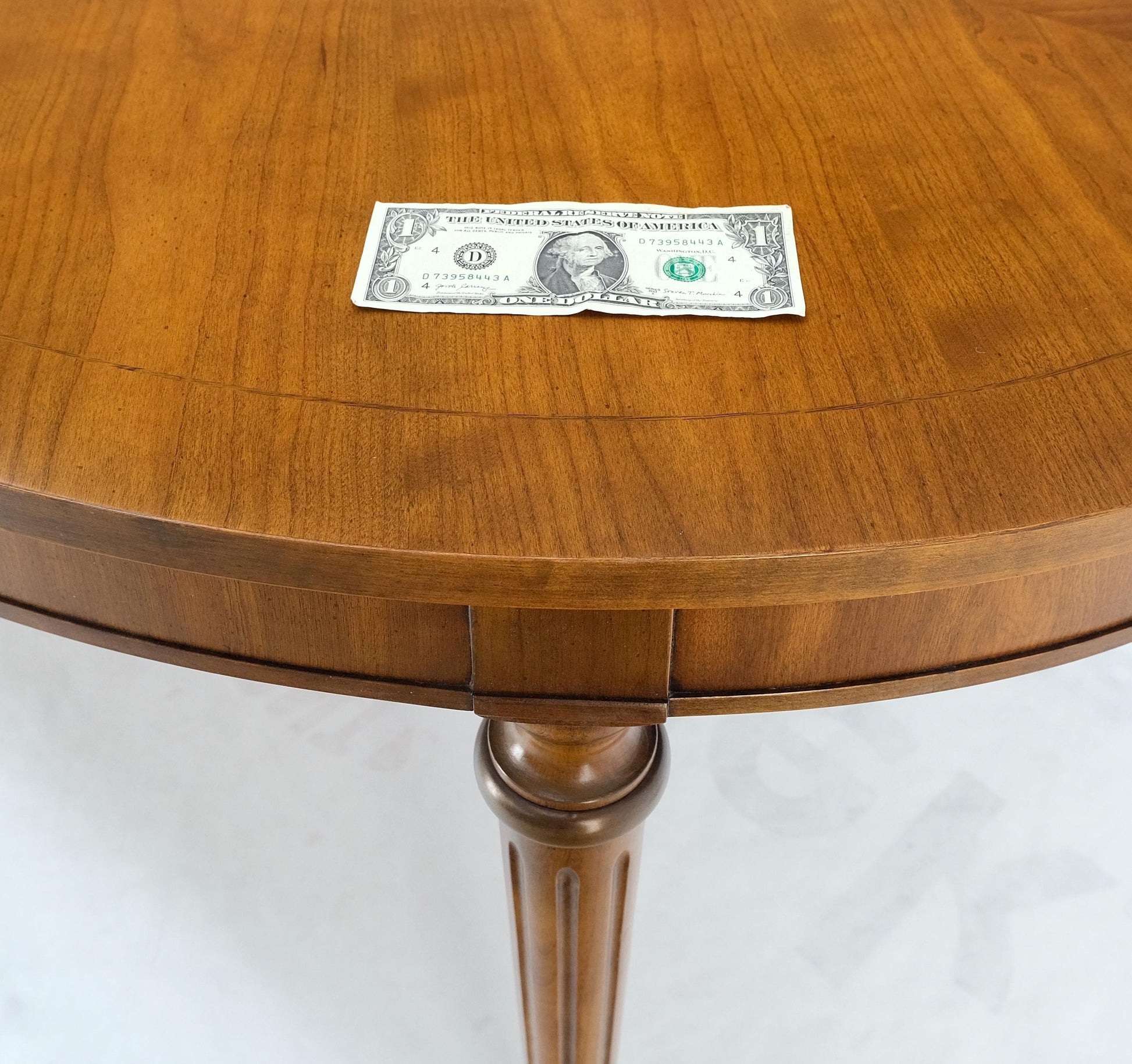EstablishedLines American Mid-Century Oval Satinwood DiningTable 3 Leaves Fluted Tapered Leg Mint