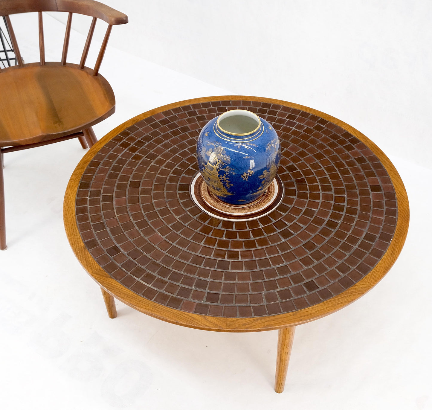 Gordon Martz Tile Mosaic Round Top Coffee Table on Tapered Dowel Legs MINT!