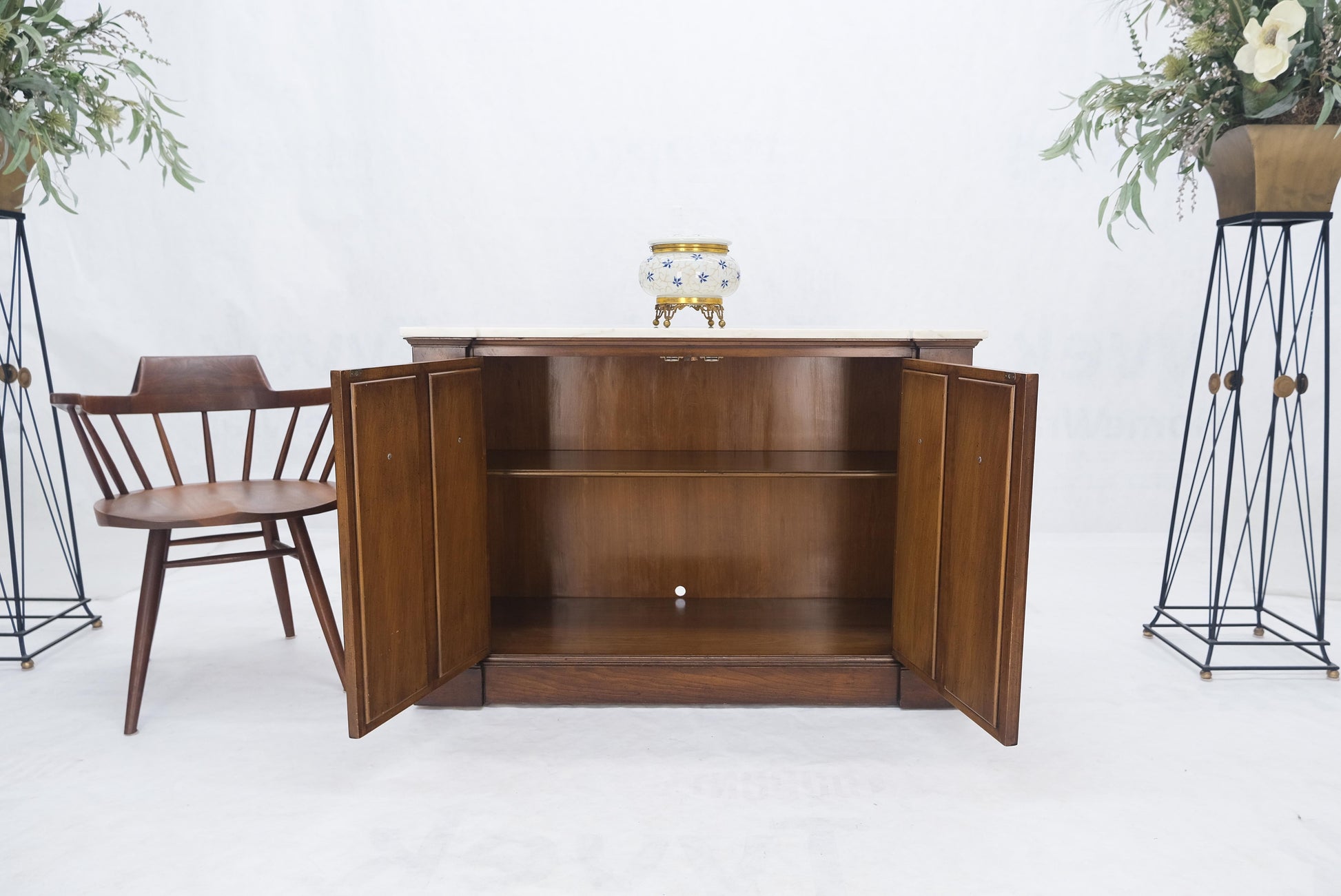 Marble Top Round Brass Ring Drop Pulls Hardware Burl Wood Double Door Credenza