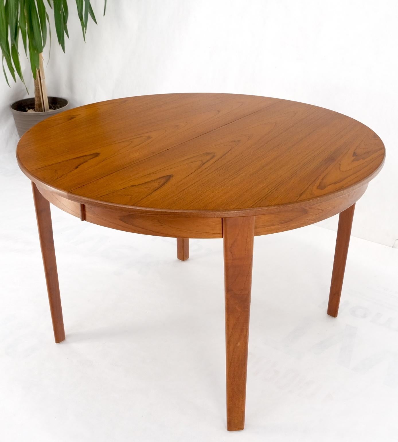 EstablishedLines Danish Teak Mid Century Modern Round Dining Banquet Conference Table 4 Leaf MINT