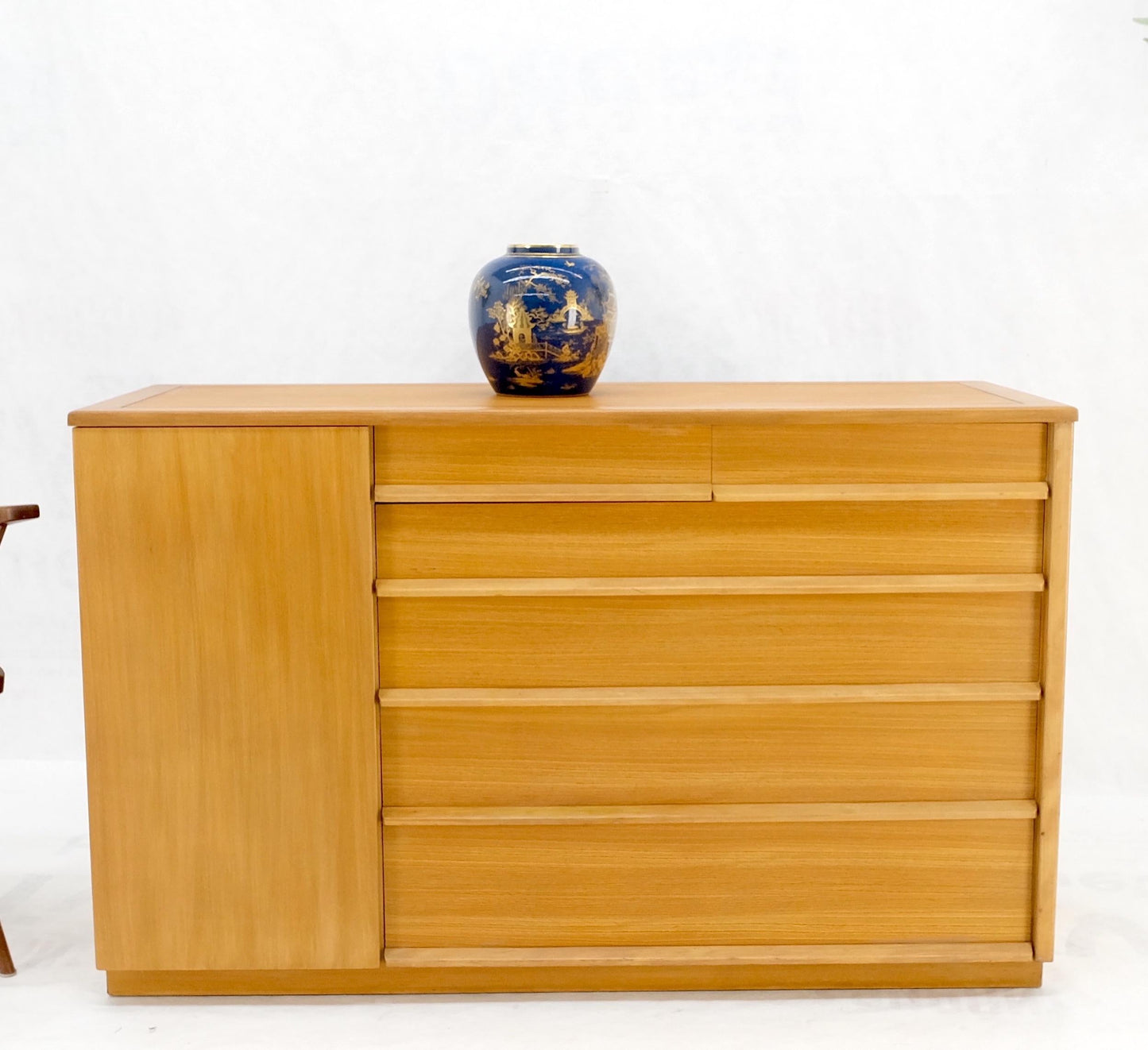 Mid-Century Modern Blond Birch 6 Drawers One Door Compartment Dresser Credenza
