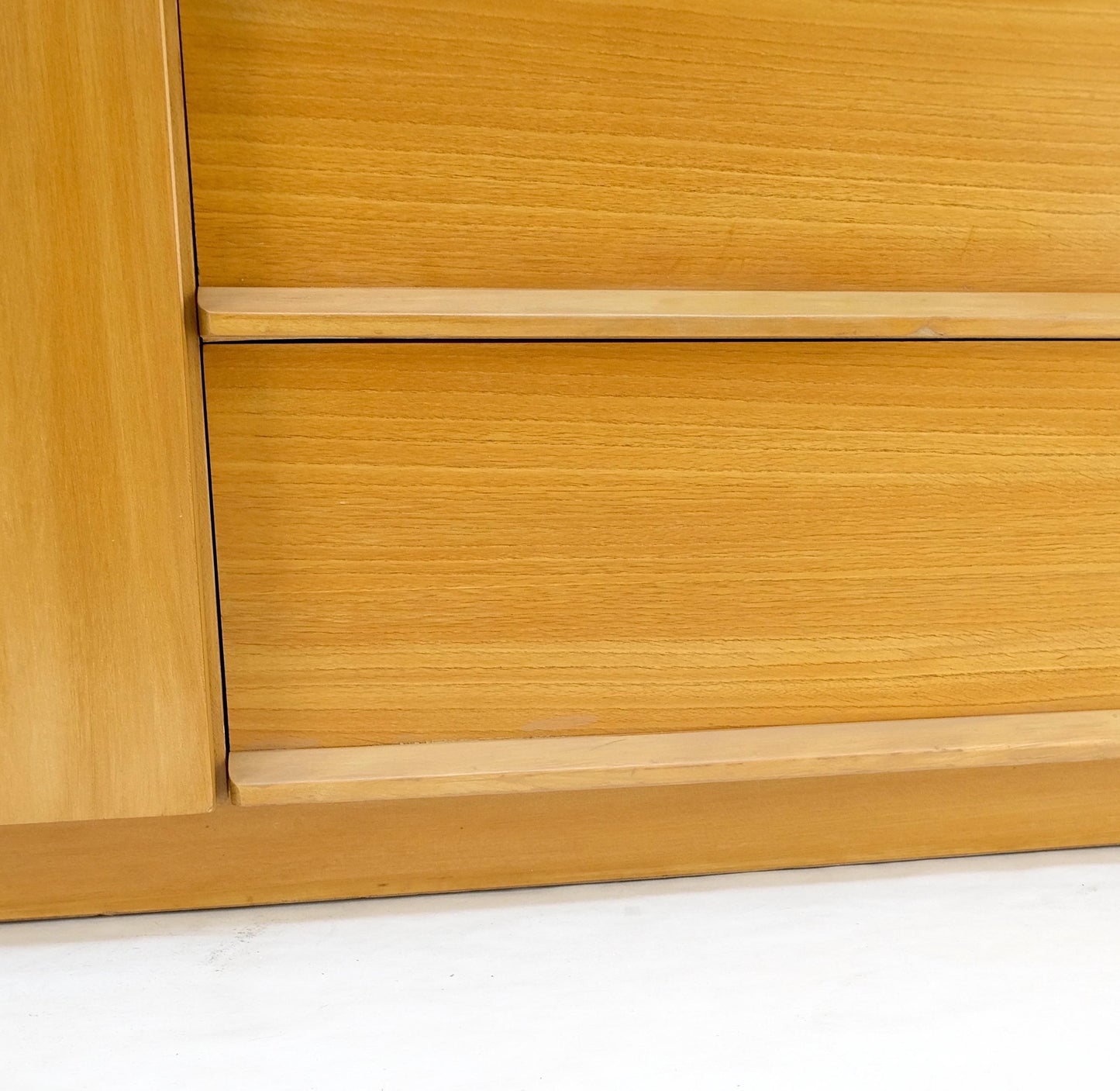 Mid-Century Modern Blond Birch 6 Drawers One Door Compartment Dresser Credenza