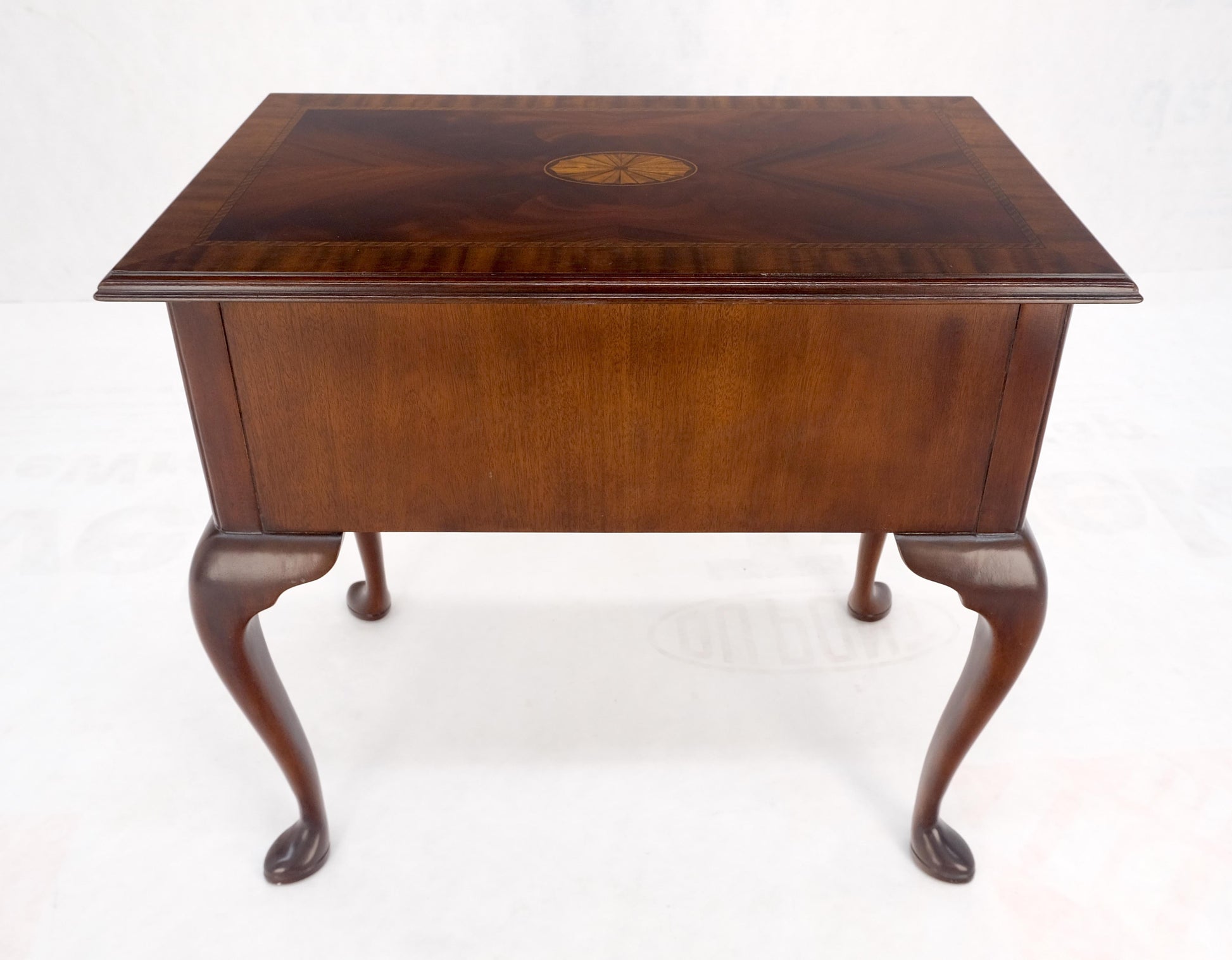 EstablishedLines Councill Mahogany Banded & Inlaid Top Three Drawer Low Boy Dresser Chest MINT!
