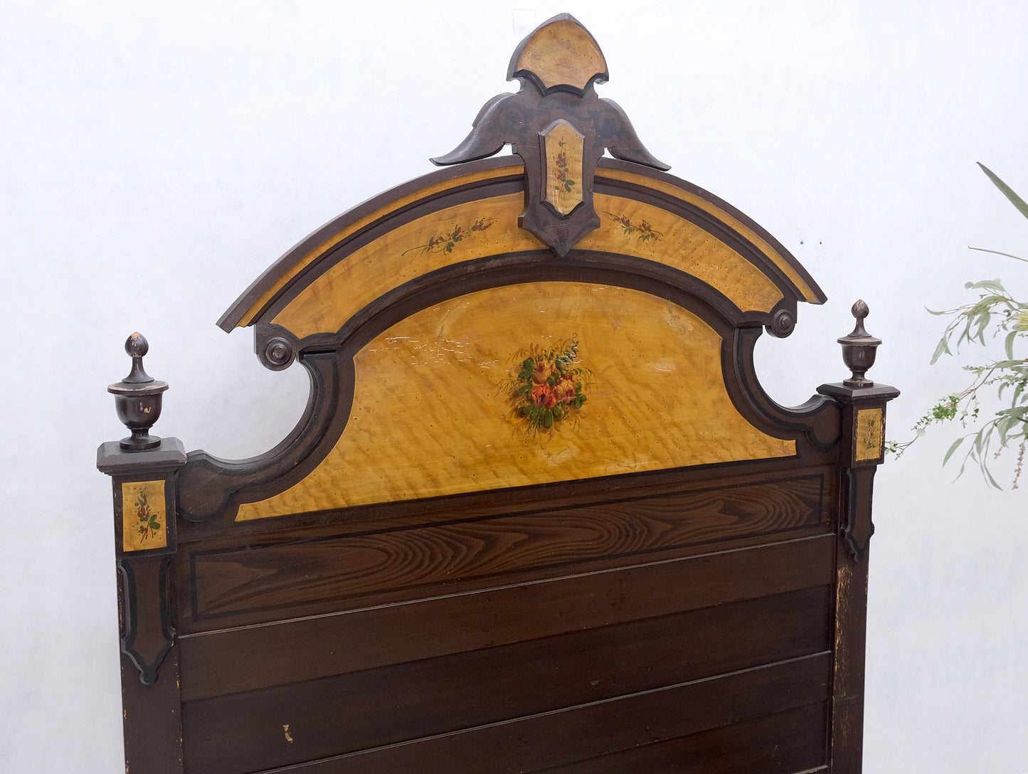 Victorian Painted Bedroom Dresser Mirror King Bed Headboard Rocking Chair Set