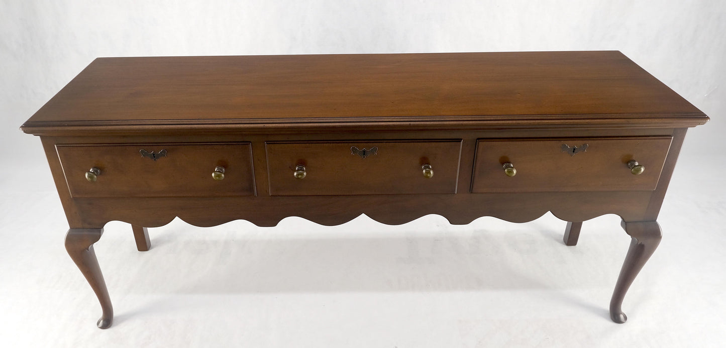 EstablishedLines Kittinger Williamsburg Restoration 3 Drawers Queen An Walnut Sideboard MINT