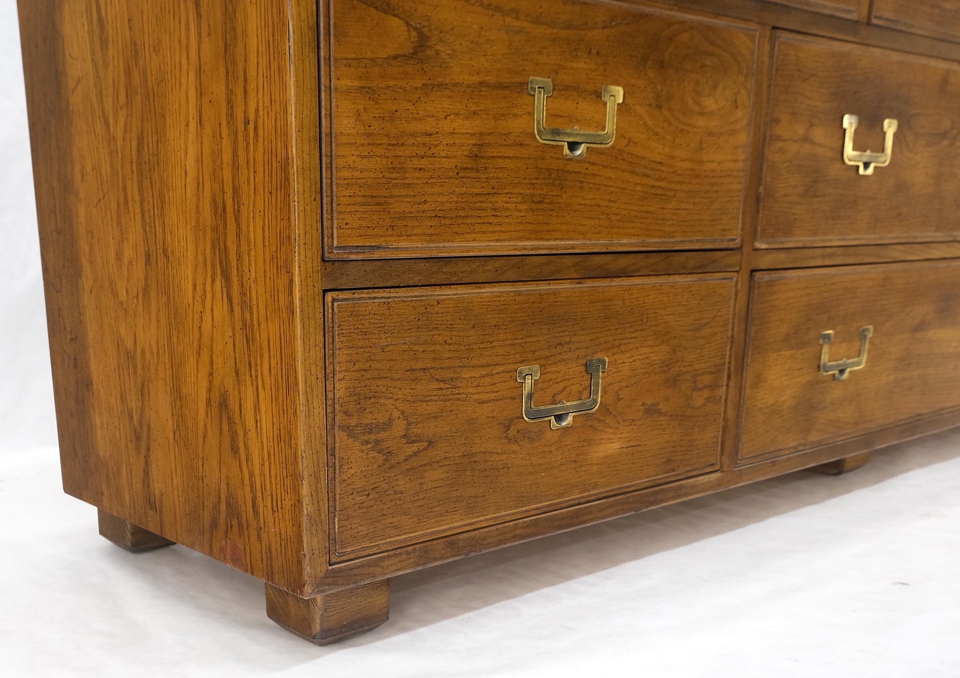 EstablishedLines Henredon Campaign Style 9 Drawers Brass Drop Pulls Long Dresser Credenza Mint!