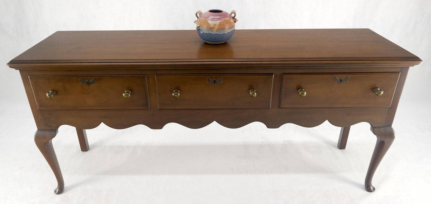 EstablishedLines Kittinger Williamsburg Restoration 3 Drawers Queen An Walnut Sideboard MINT
