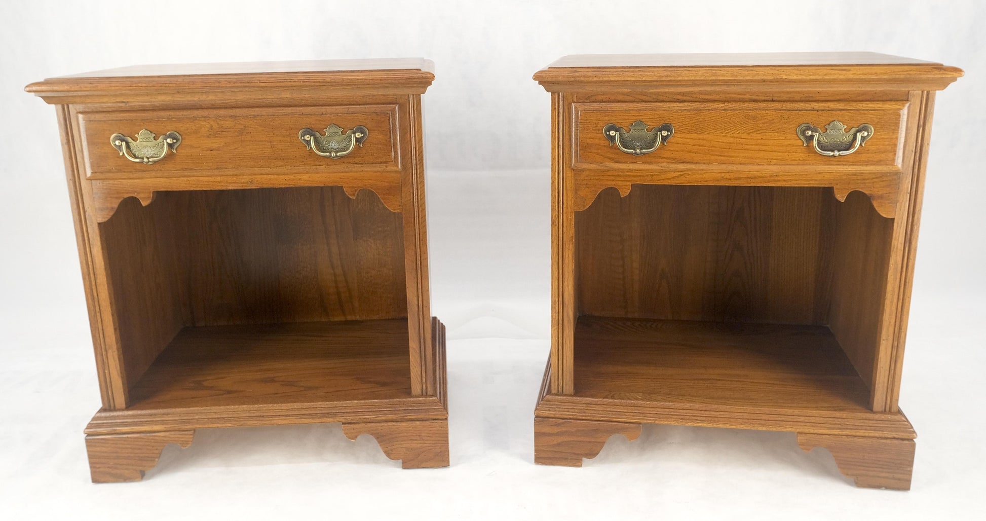 EstablishedLines Pair of Chestnut One Drawer Nightstands End Tables Bracket Feet Shelf MINT!