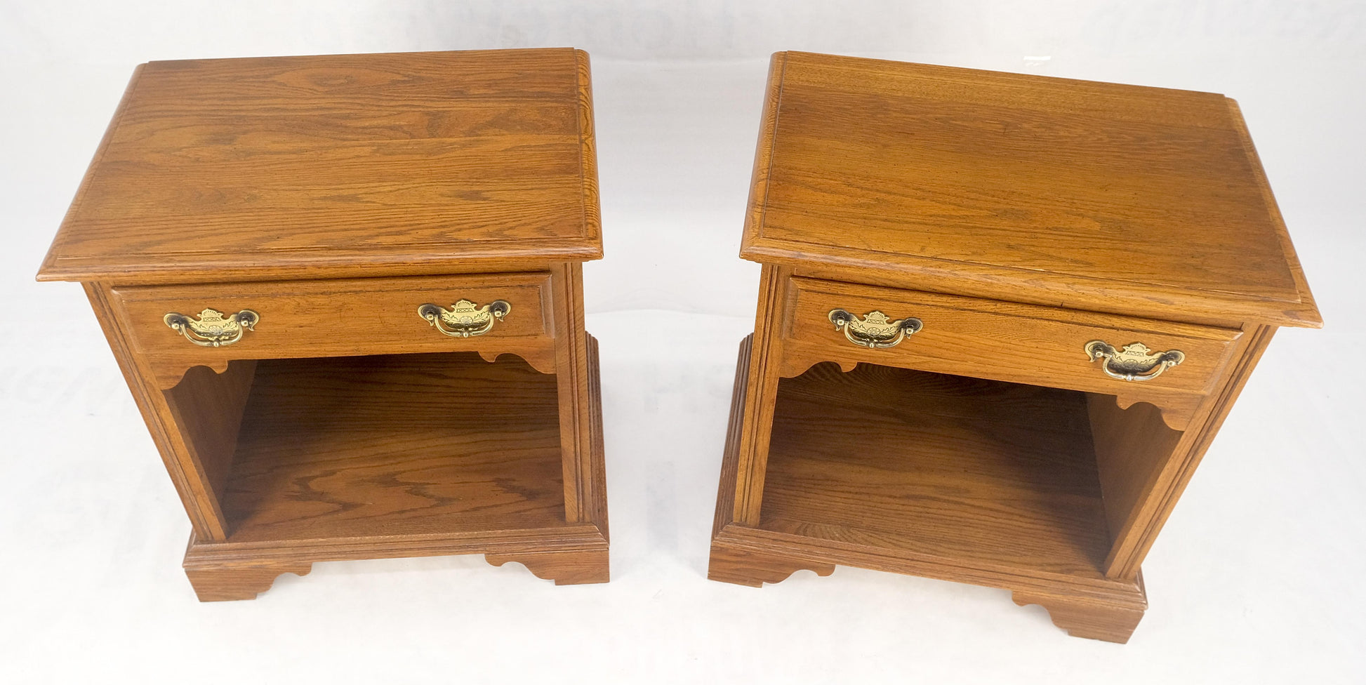 EstablishedLines Pair of Chestnut One Drawer Nightstands End Tables Bracket Feet Shelf MINT!