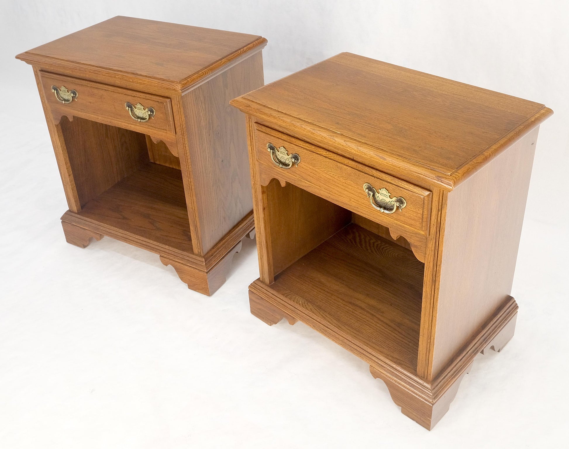 EstablishedLines Pair of Chestnut One Drawer Nightstands End Tables Bracket Feet Shelf MINT!