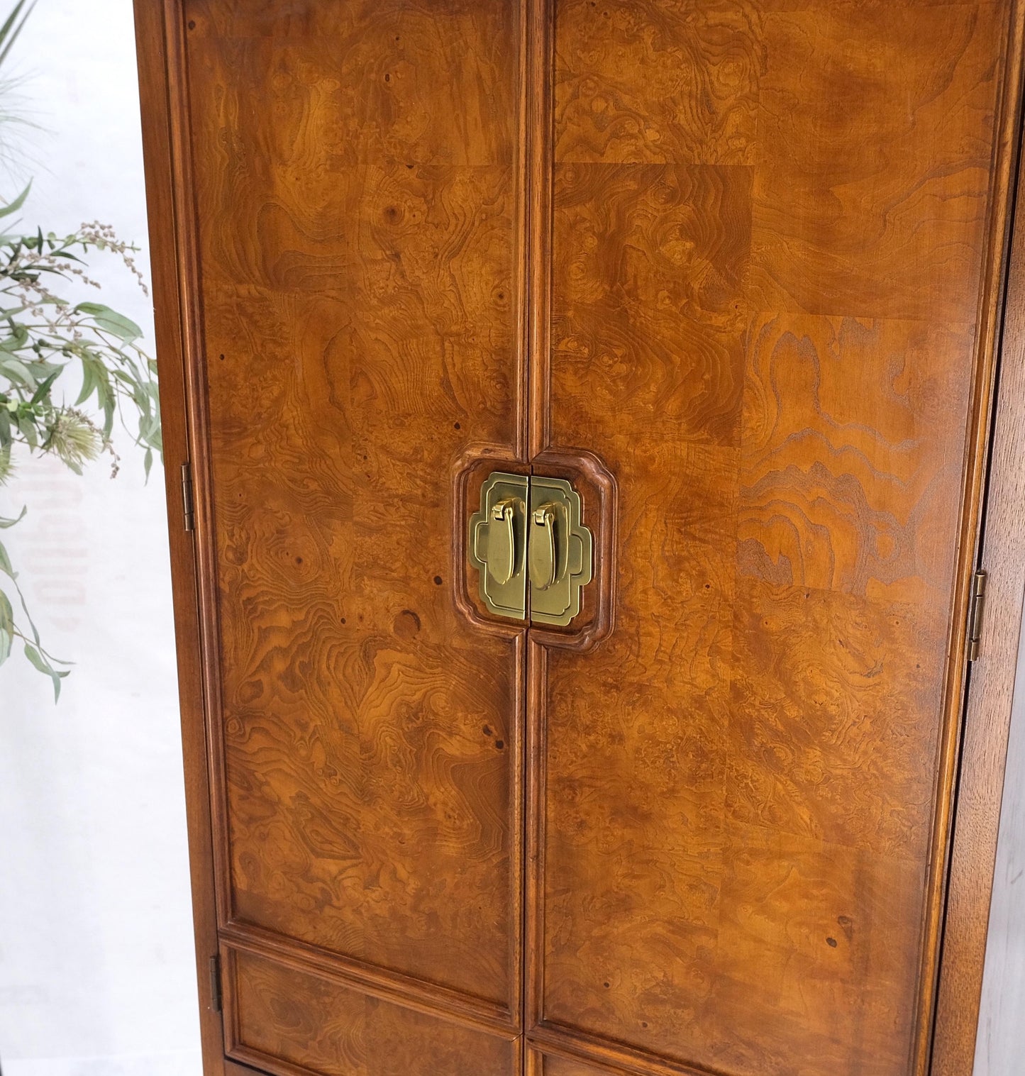 Thomasville Tall Tower Shape Highboy Dressers W/ Drawer Compartment Burl Wood