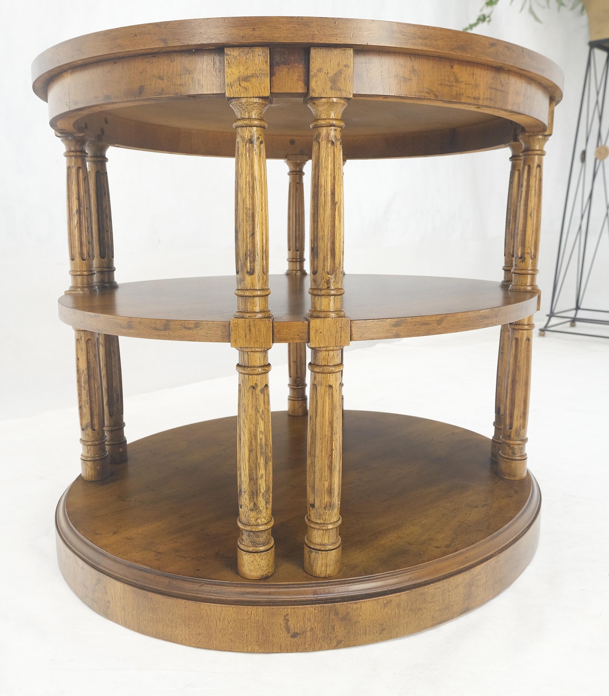 EstablishedLines Henredon Oval Burl Walnut 3 Tier Sied End Lamp Table Stand Magazine Shelf MINT