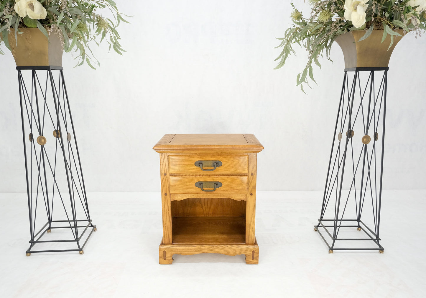 Solid Chestnut 2 Drawers Pegged Joint Honey Amber Finish Night Stands Table MINT